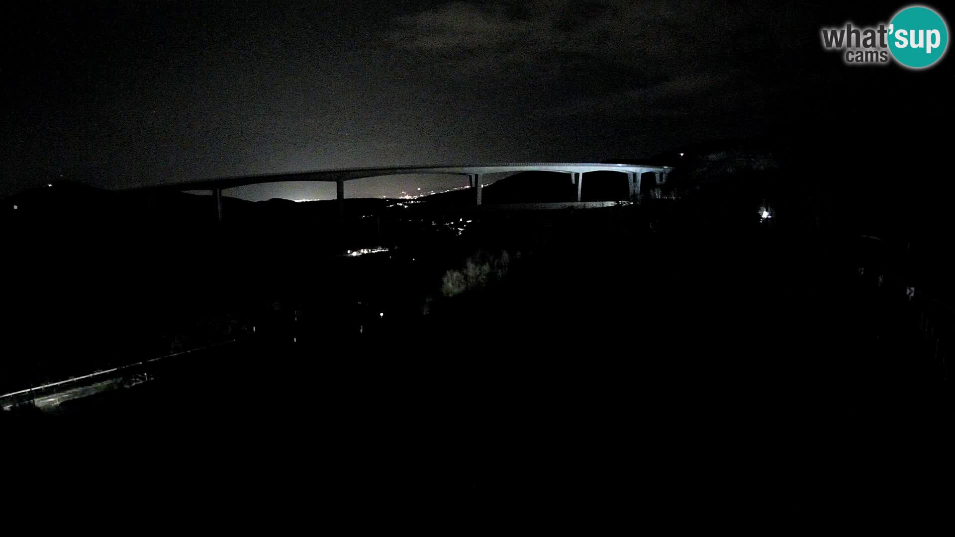 Webcam Črni Kal Viaduct – view from Viki Burger