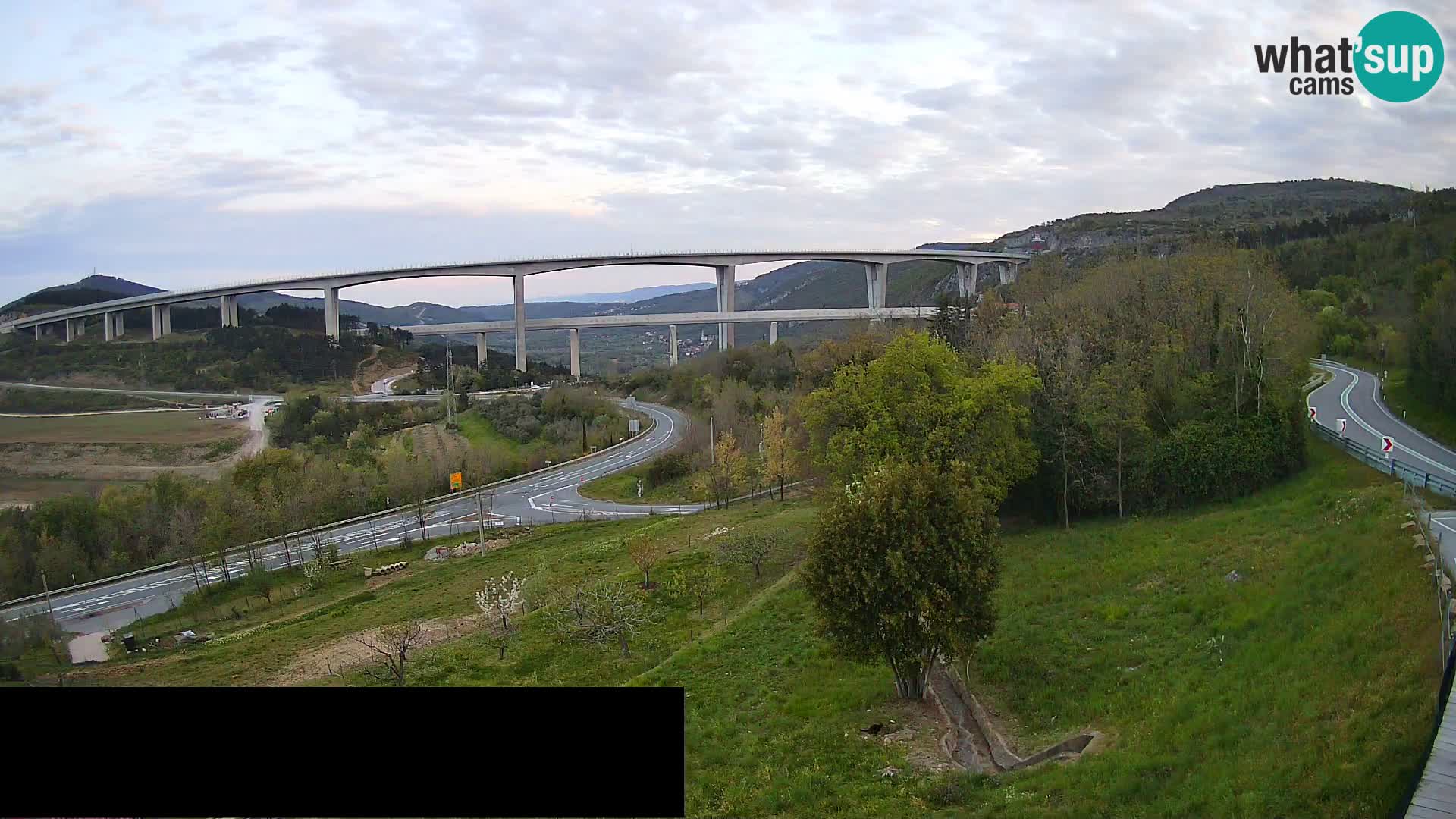 Camera en vivo Črni Kal Viaducto – Viki Burger