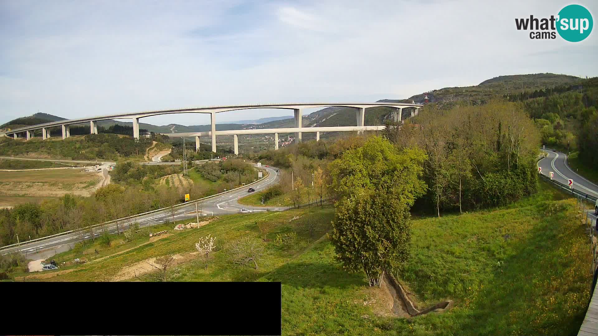Webcam Črni Kal Viaduct – view from Viki Burger
