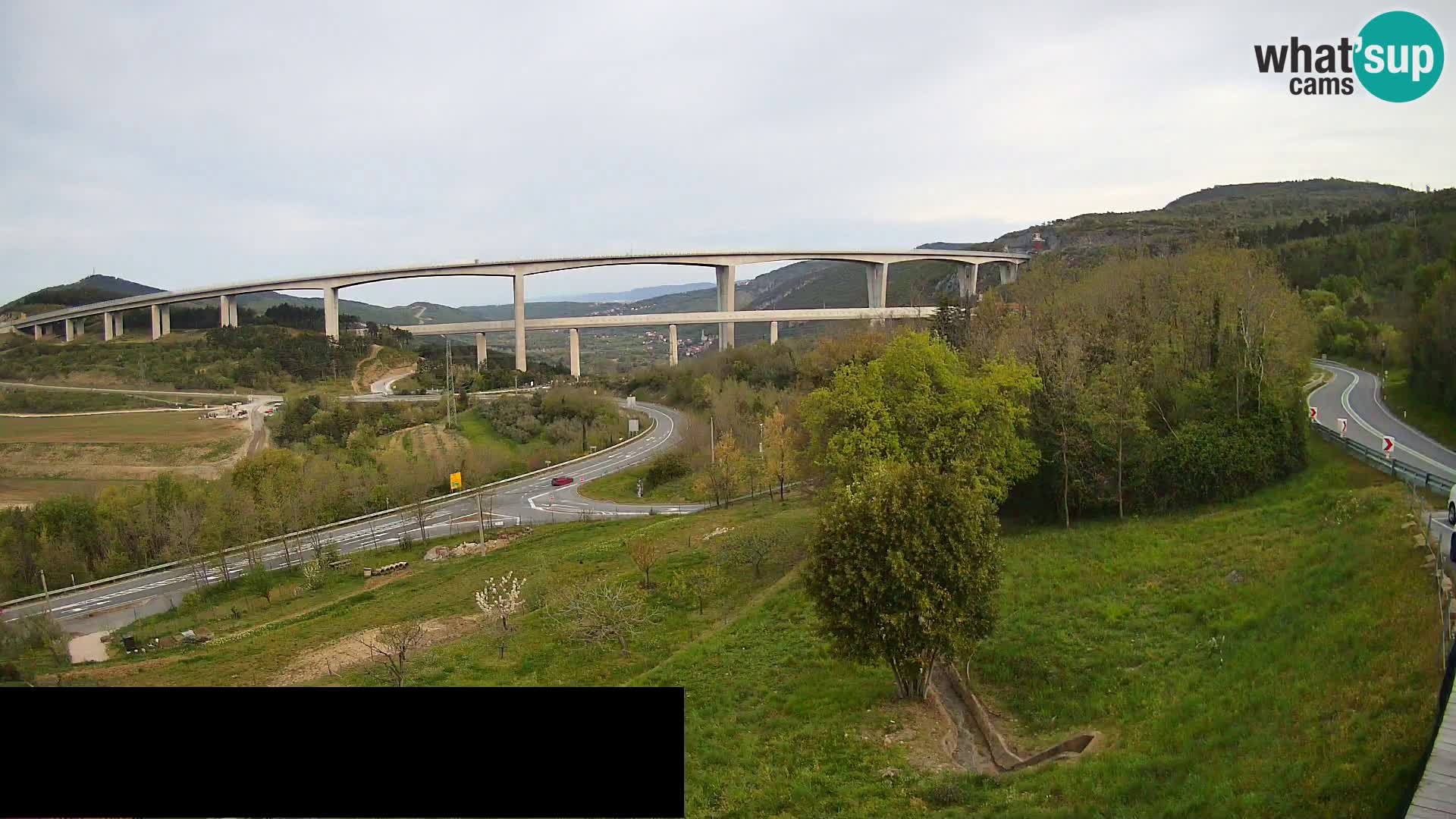 Camera en vivo Črni Kal Viaducto – Viki Burger