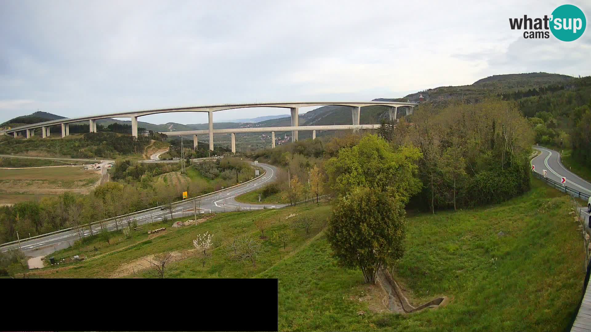 Live cam Črni Kal Viaduc – Viki Burger