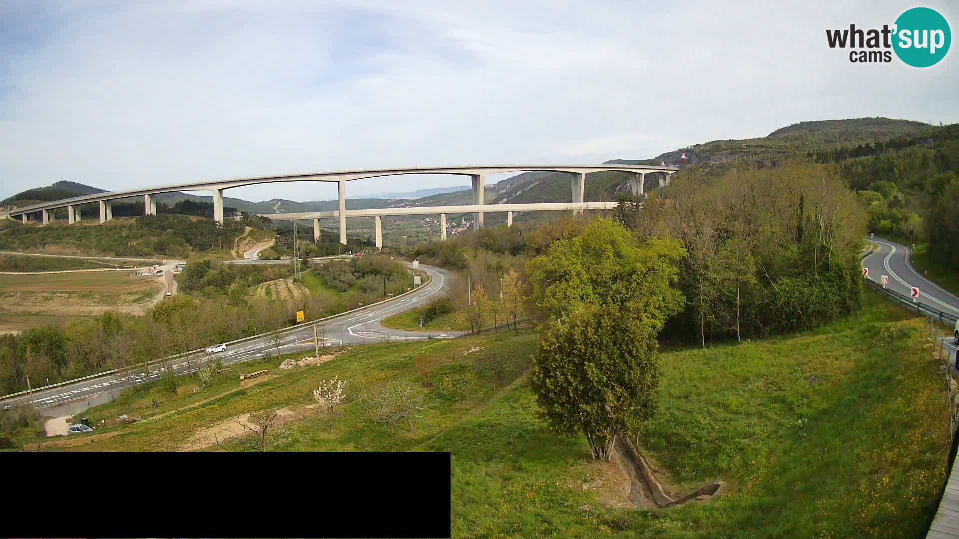 Kamera v živo Črni Kal Viadukt – pogled z Viki Burgerja