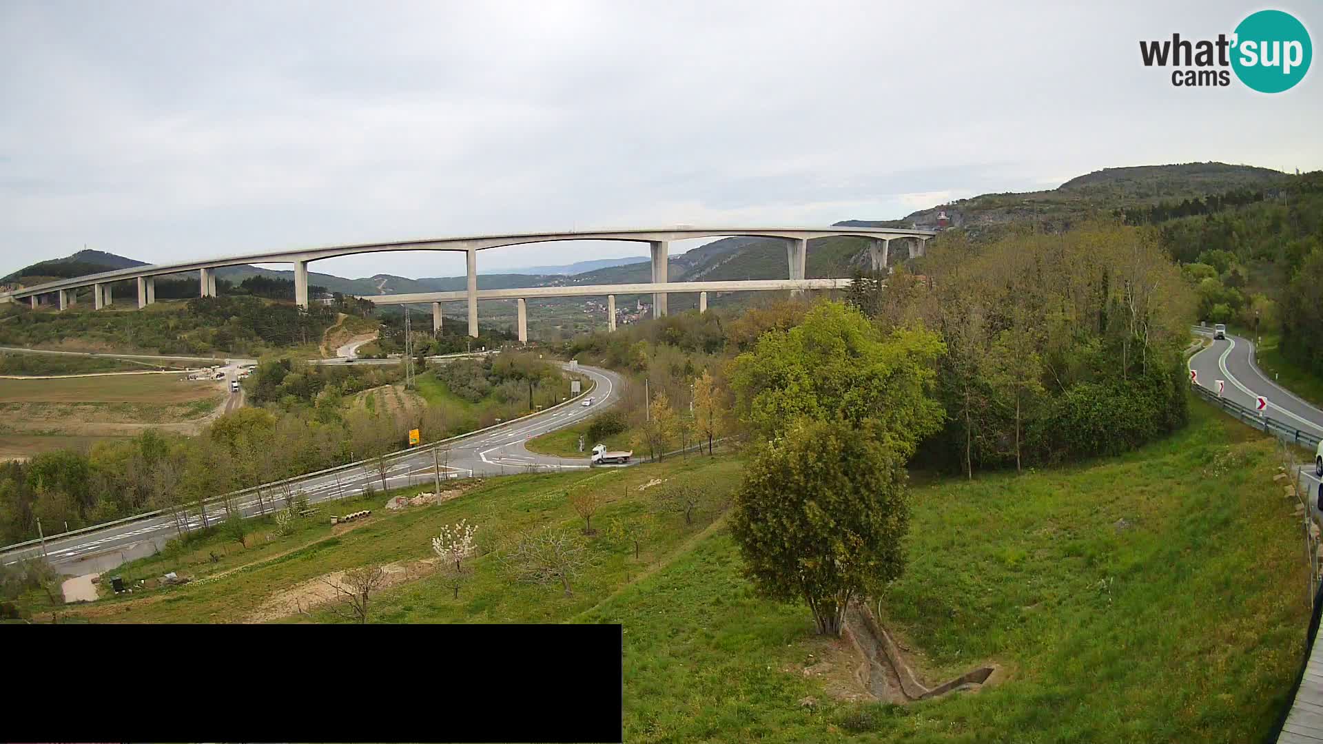 Live cam Črni Kal Viaduc – Viki Burger