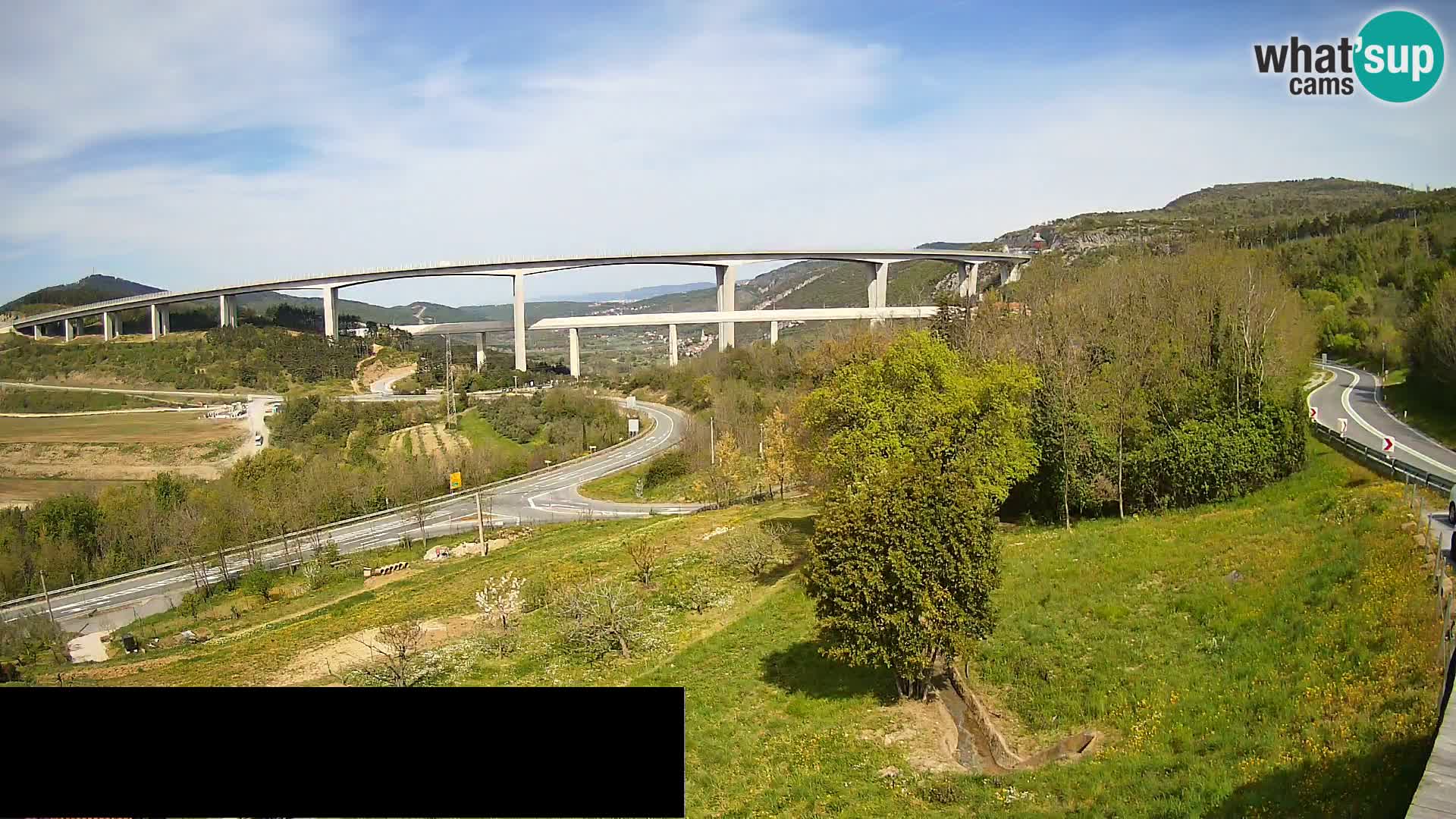 Webcam Črni Kal Viaduct – view from Viki Burger