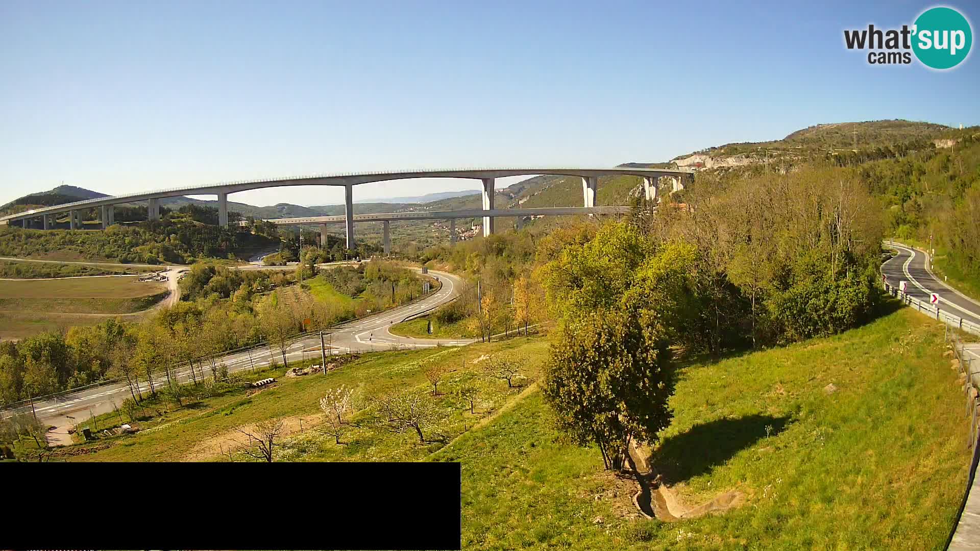 Live cam Črni Kal Viaduc – Viki Burger
