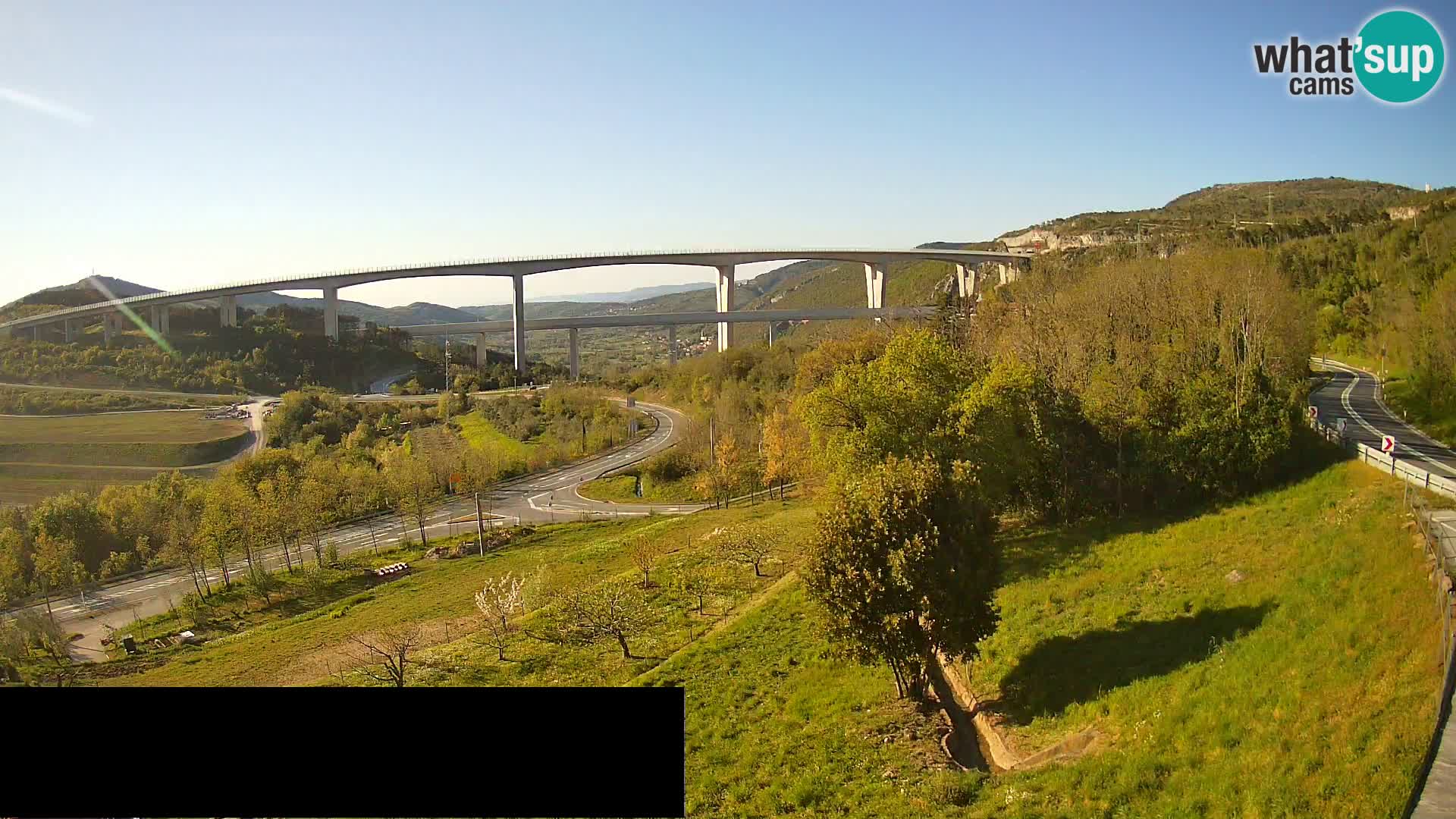 Camera en vivo Črni Kal Viaducto – Viki Burger