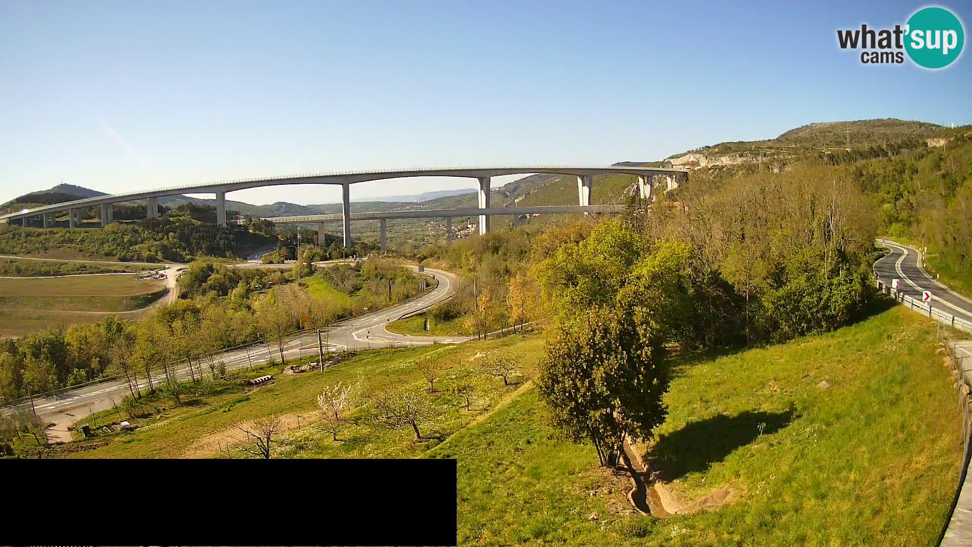 Live cam Črni Kal Viaduc – Viki Burger
