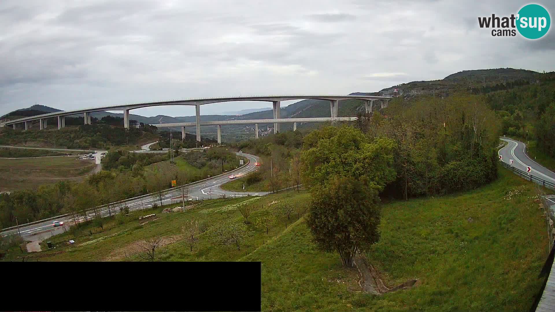 Kamera v živo Črni Kal Viadukt – pogled z Viki Burgerja