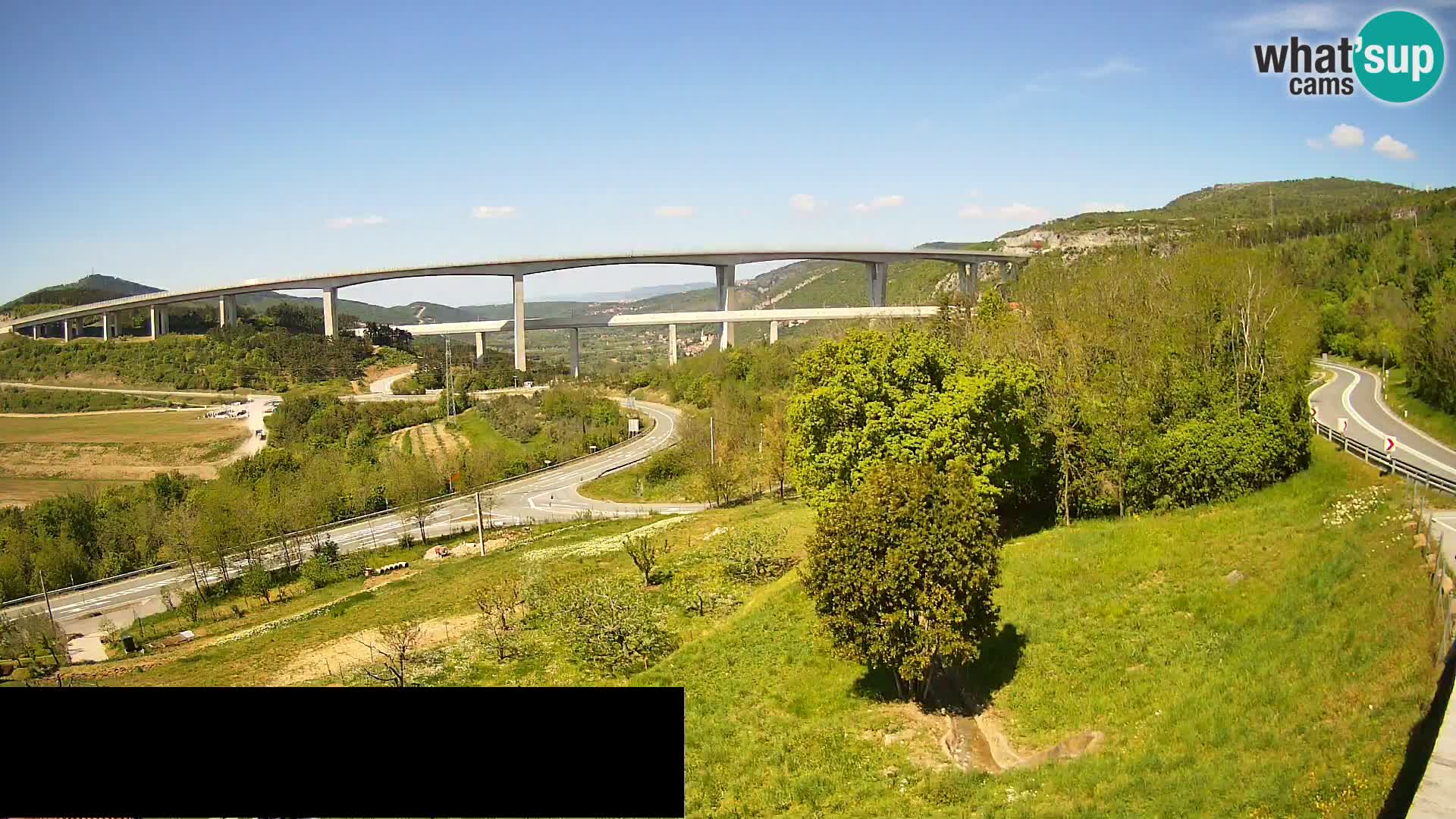 Live cam Črni Kal Viaduc – Viki Burger