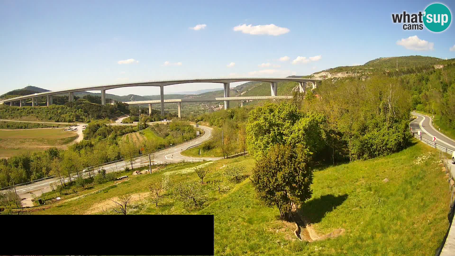 Webcam Črni Kal Viaduct – view from Viki Burger