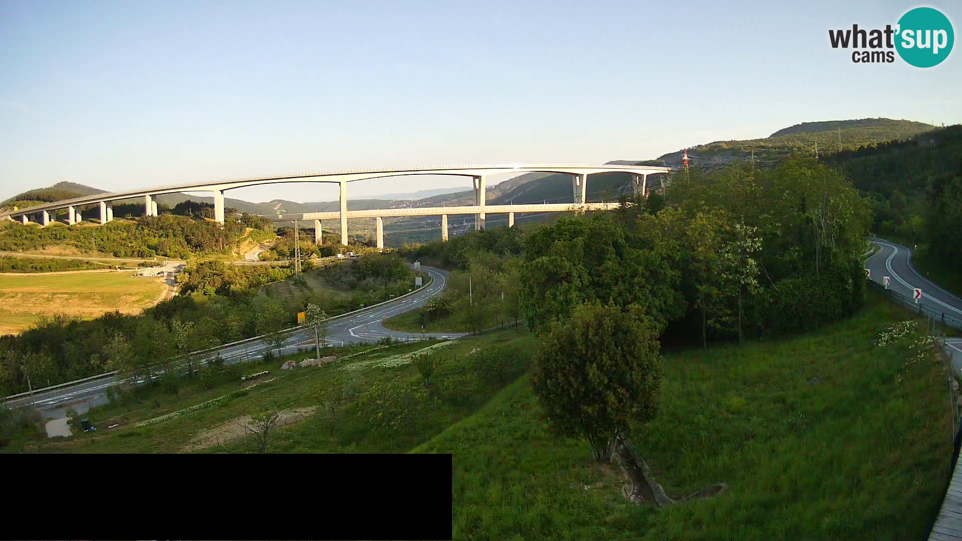 Camera en vivo Črni Kal Viaducto – Viki Burger