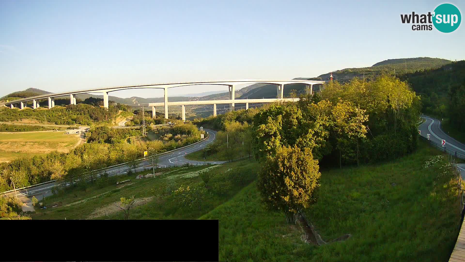 Webcam Črni Kal Viadukt – Viki Burger