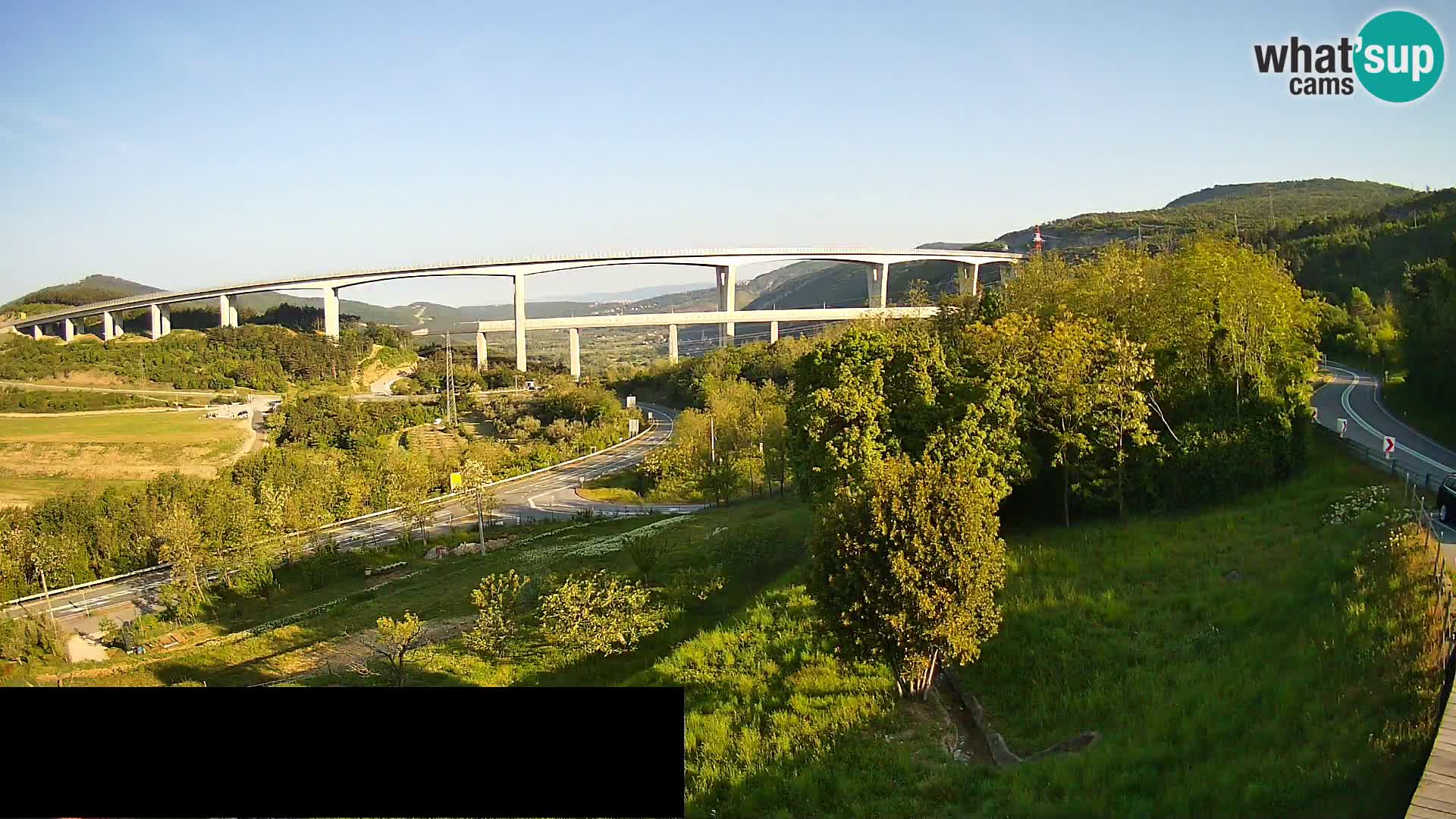 Webcam Črni Kal Viadukt – Viki Burger