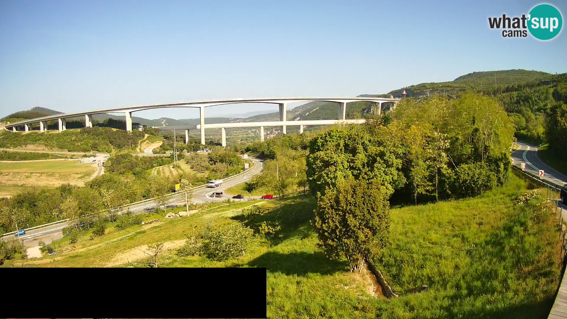 Live cam Črni Kal Viaduc – Viki Burger