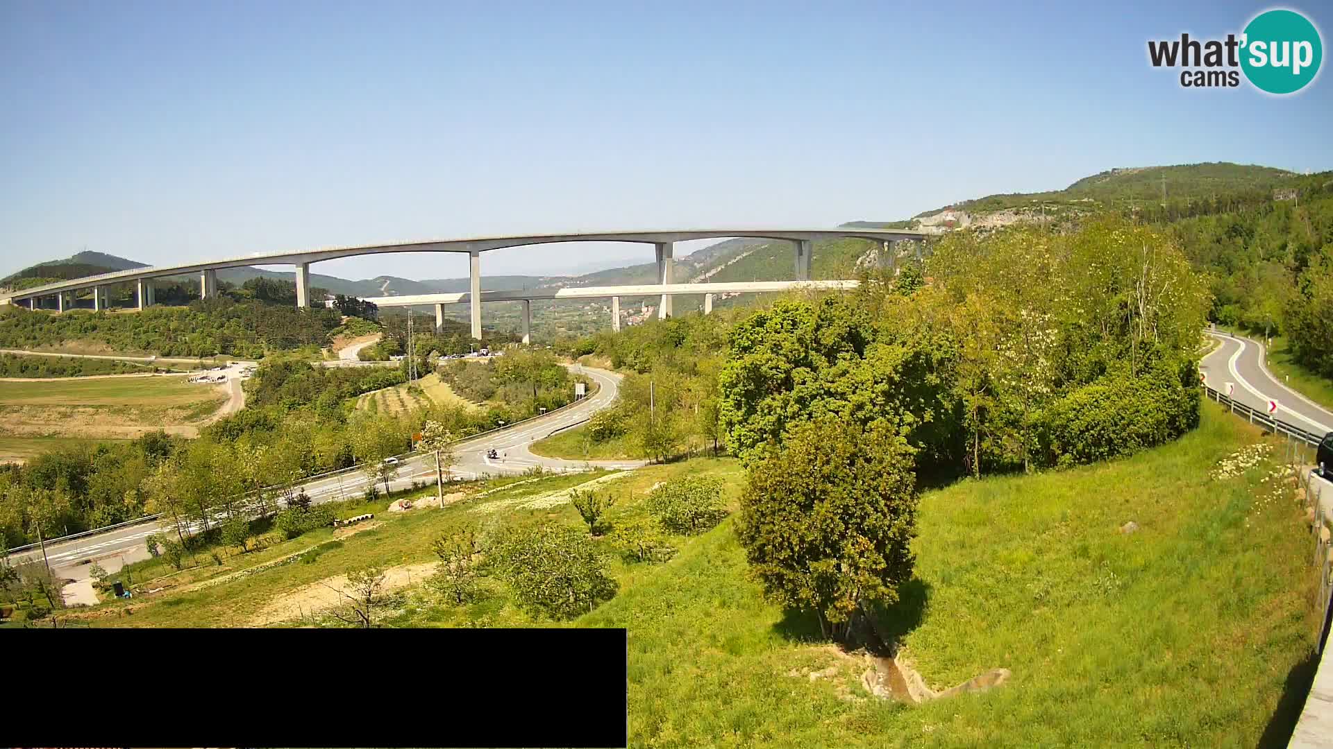 Live cam Črni Kal Viaduc – Viki Burger