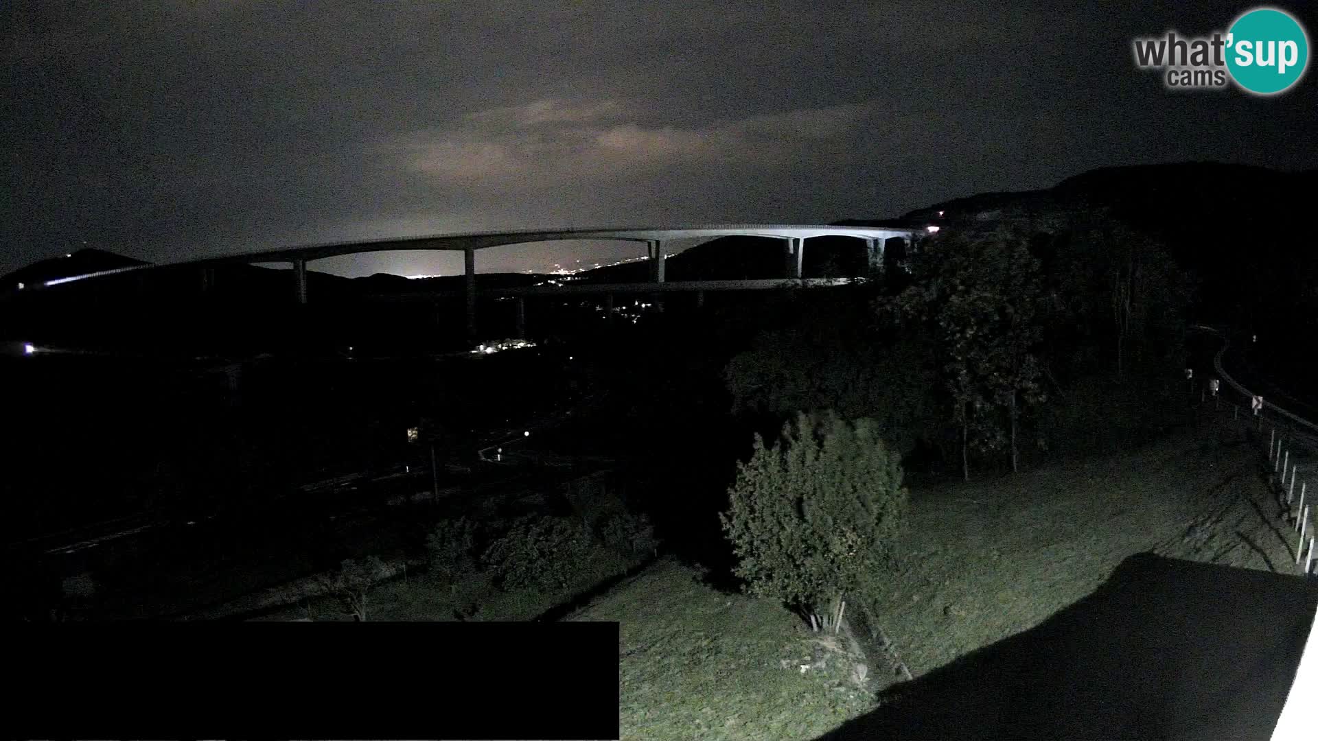 Kamera v živo Črni Kal Viadukt – pogled z Viki Burgerja