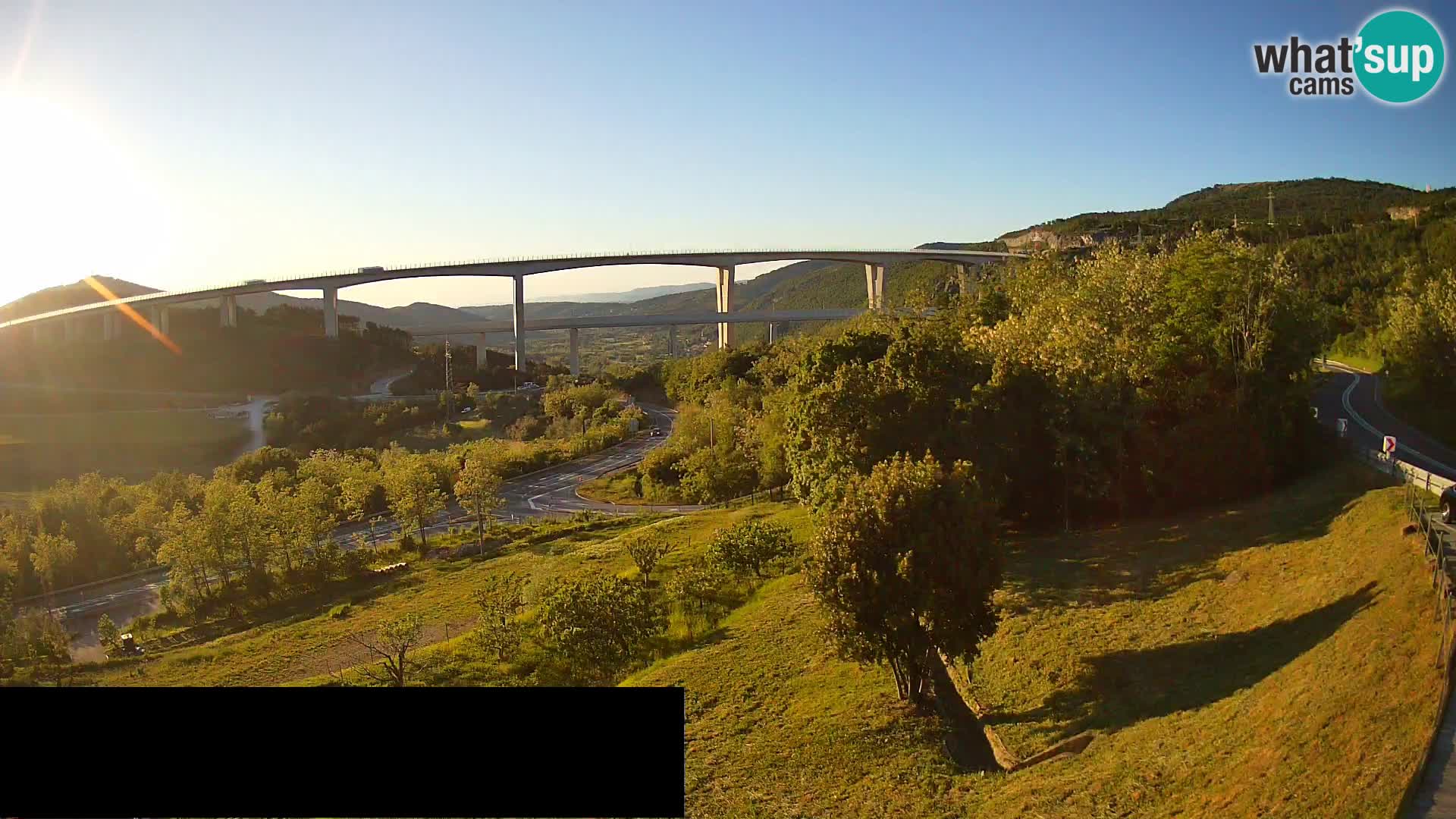 Live cam Črni Kal Viaduc – Viki Burger