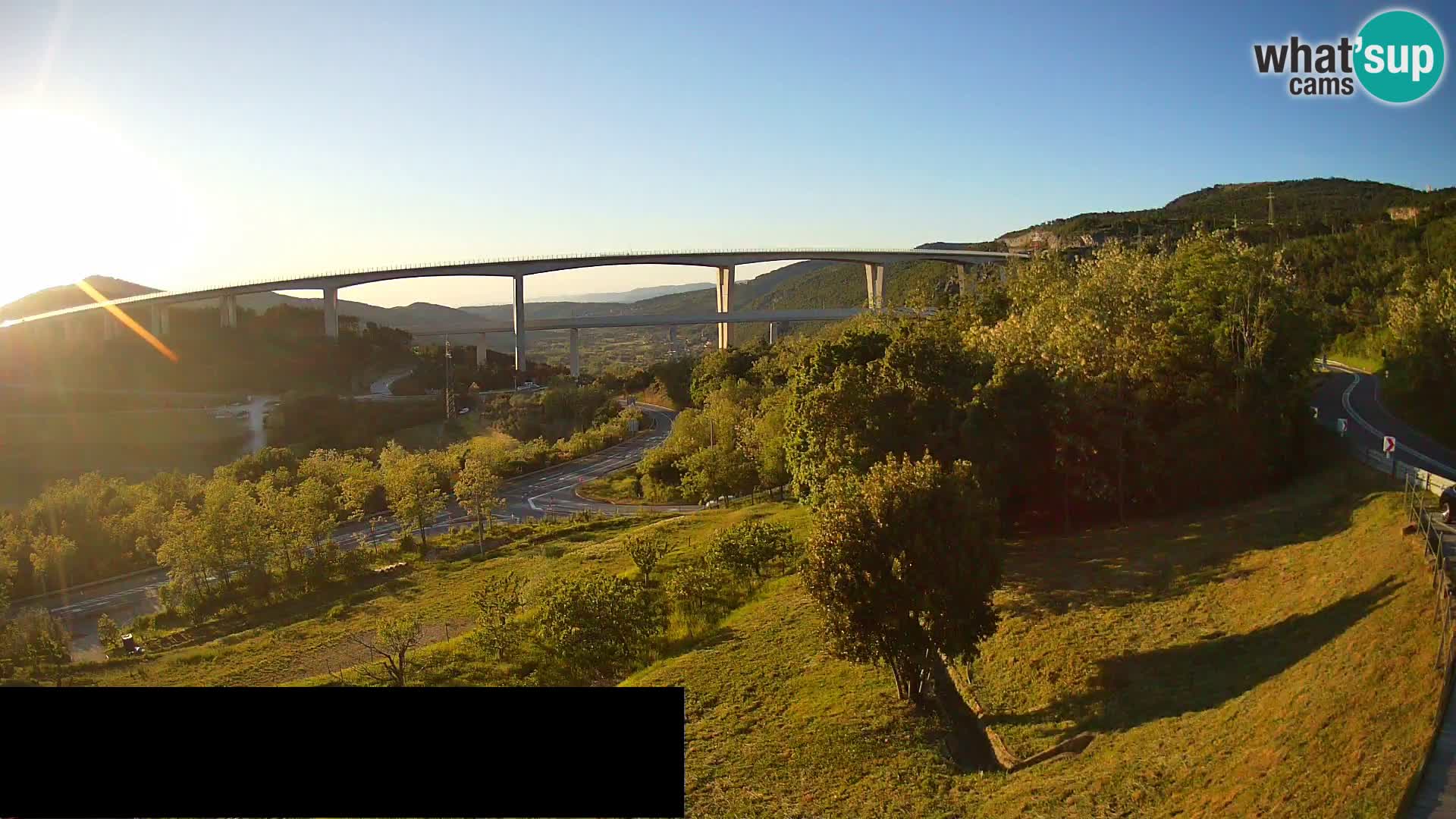 Web kamera Črni Kal Viadukt – pogled sa Viki Burgerja