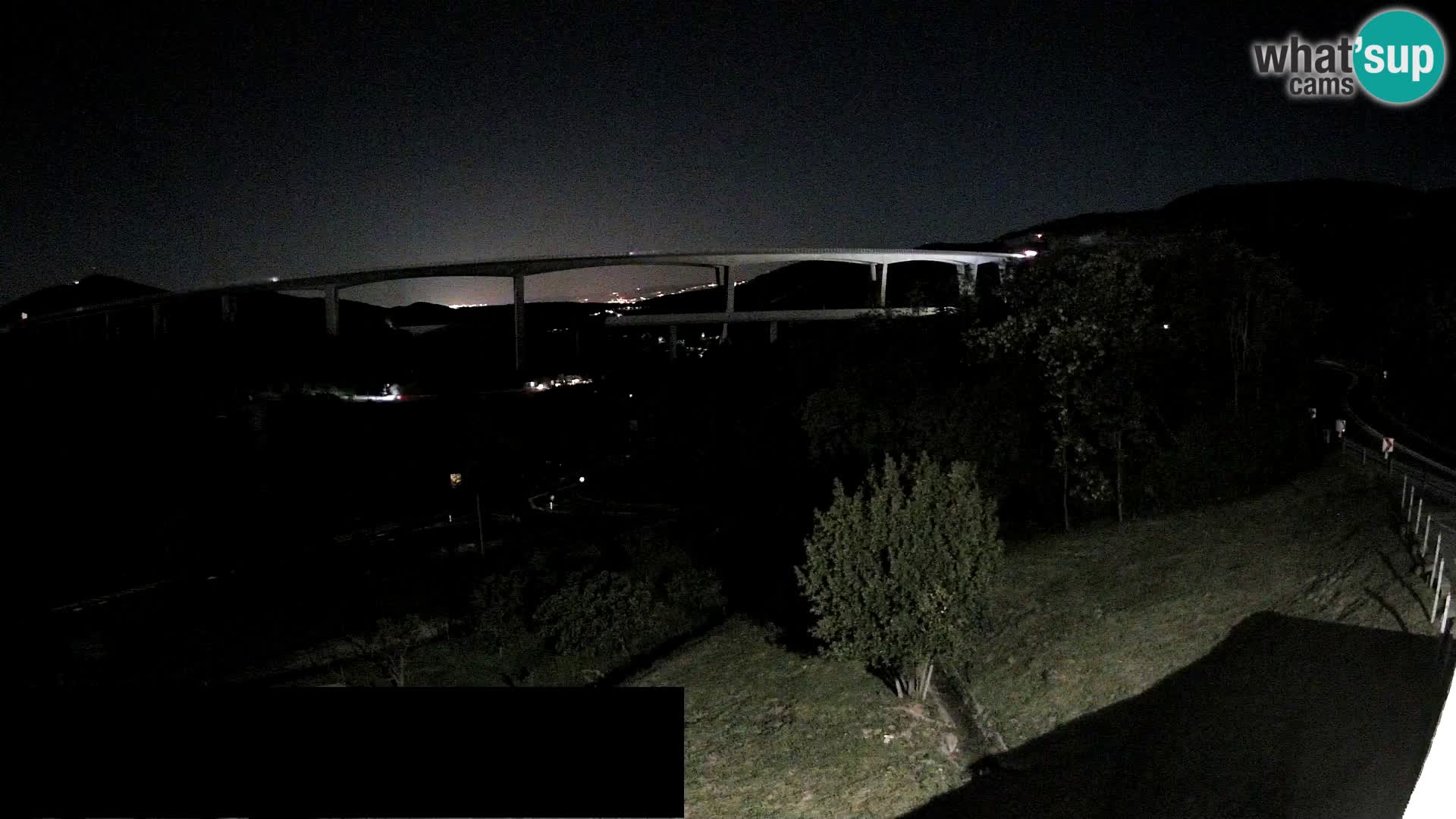 Live cam Črni Kal Viaduc – Viki Burger