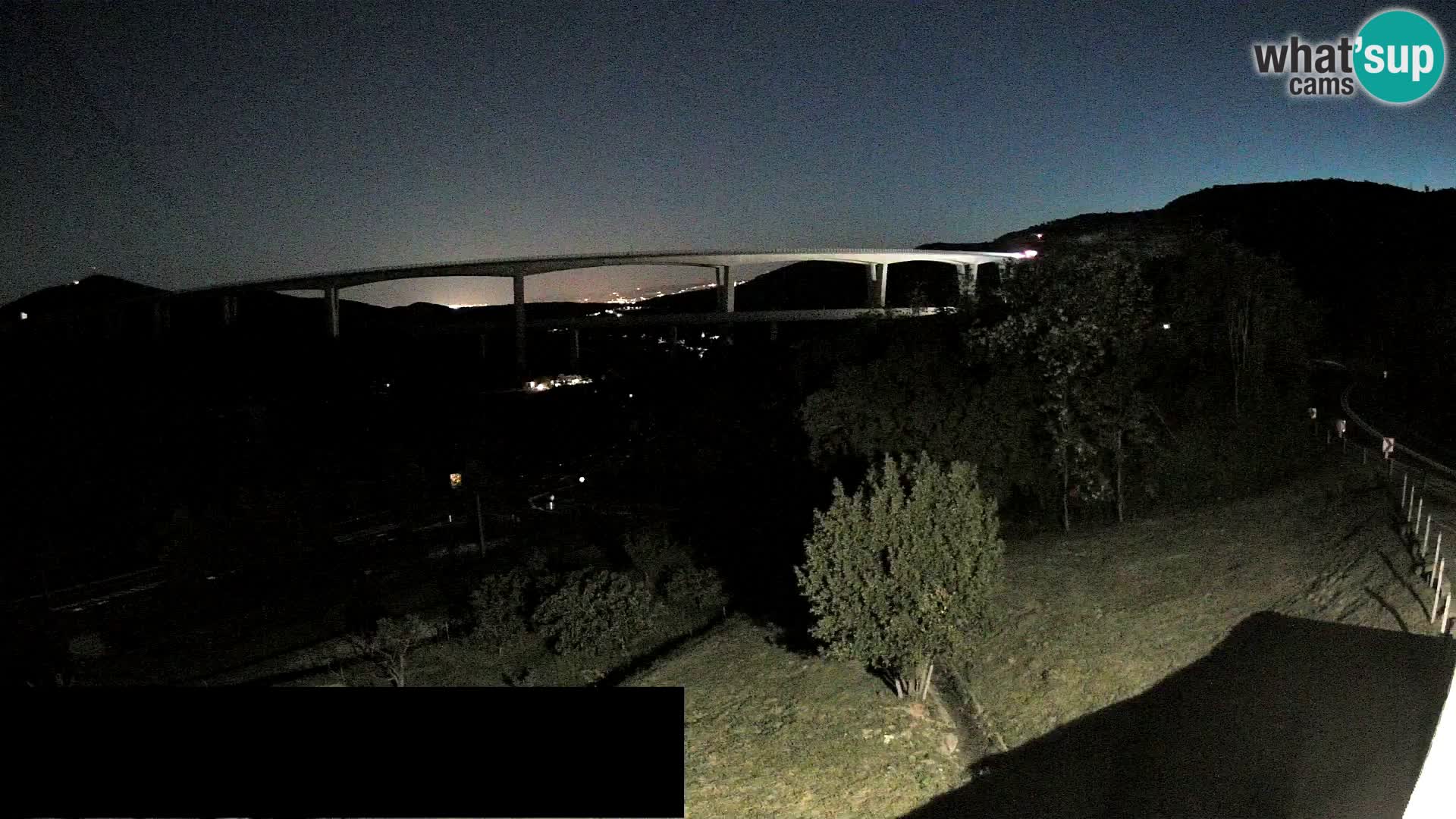 Camera en vivo Črni Kal Viaducto – Viki Burger