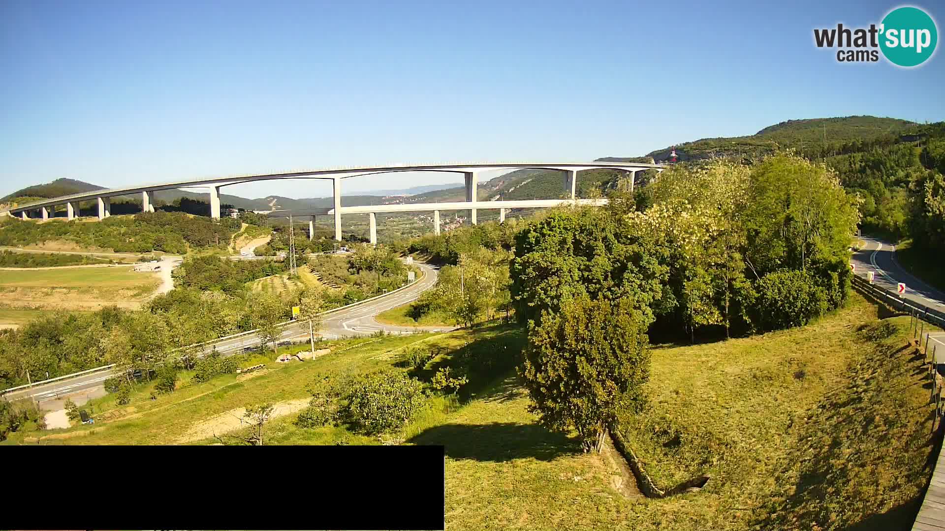 Live cam Črni Kal Viaduc – Viki Burger