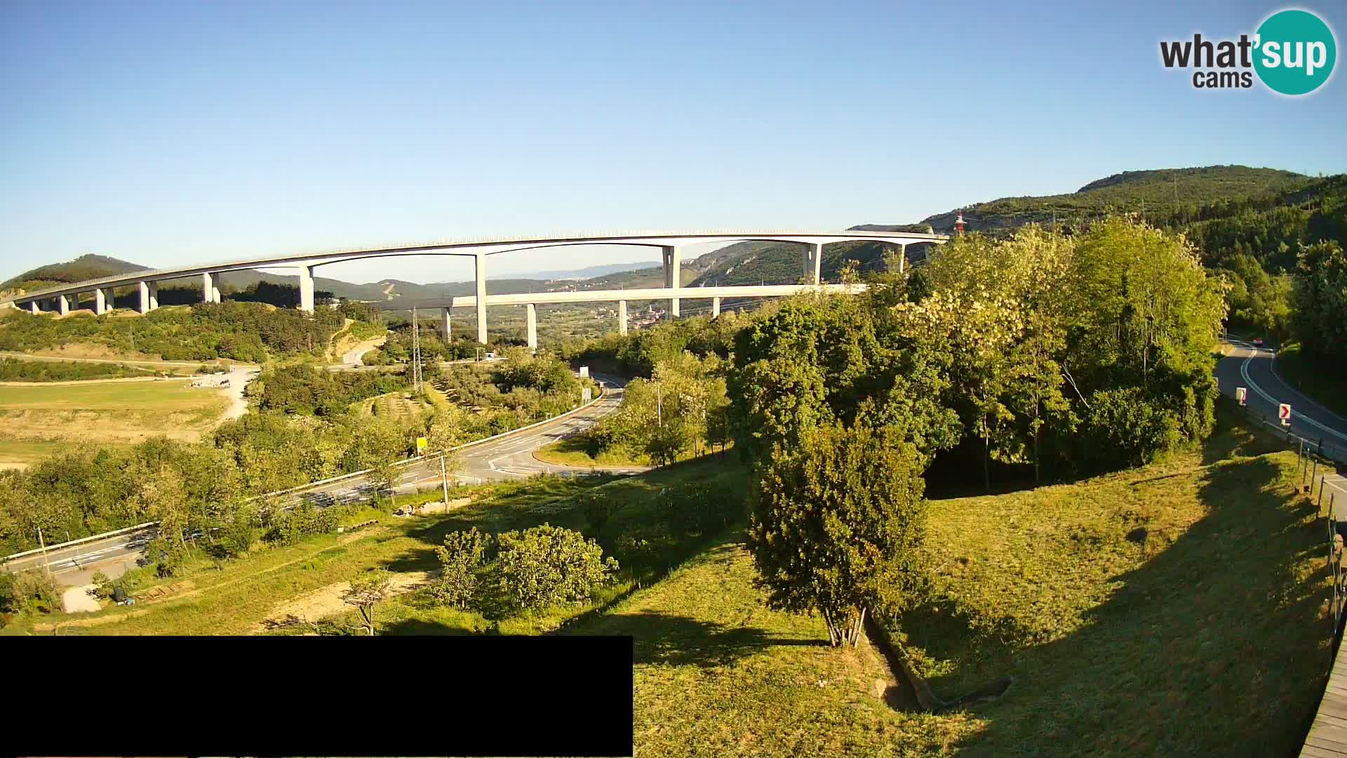 Live cam Črni Kal Viaduc – Viki Burger