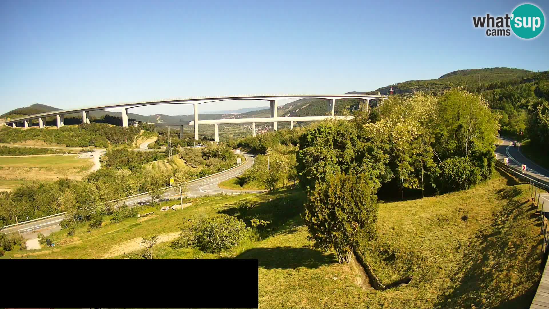 Camera en vivo Črni Kal Viaducto – Viki Burger