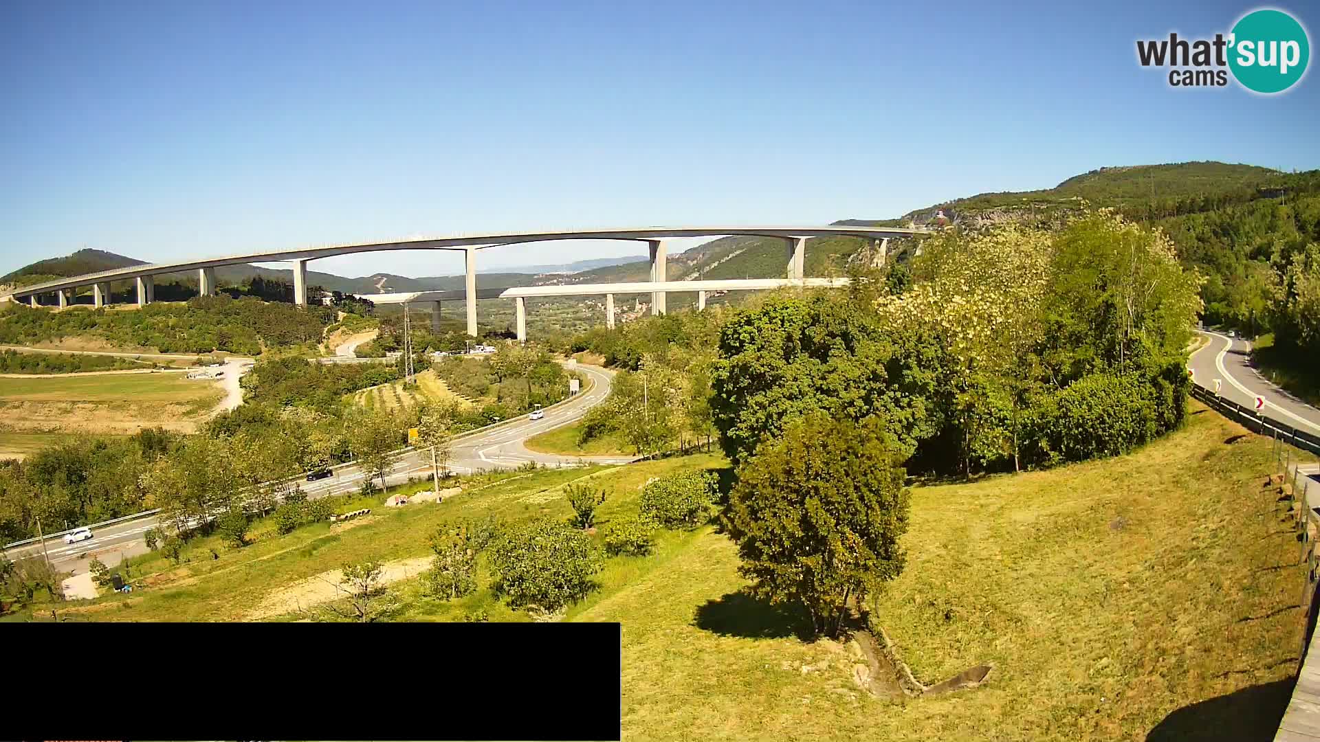 Webcam Črni Kal Viaduct – view from Viki Burger
