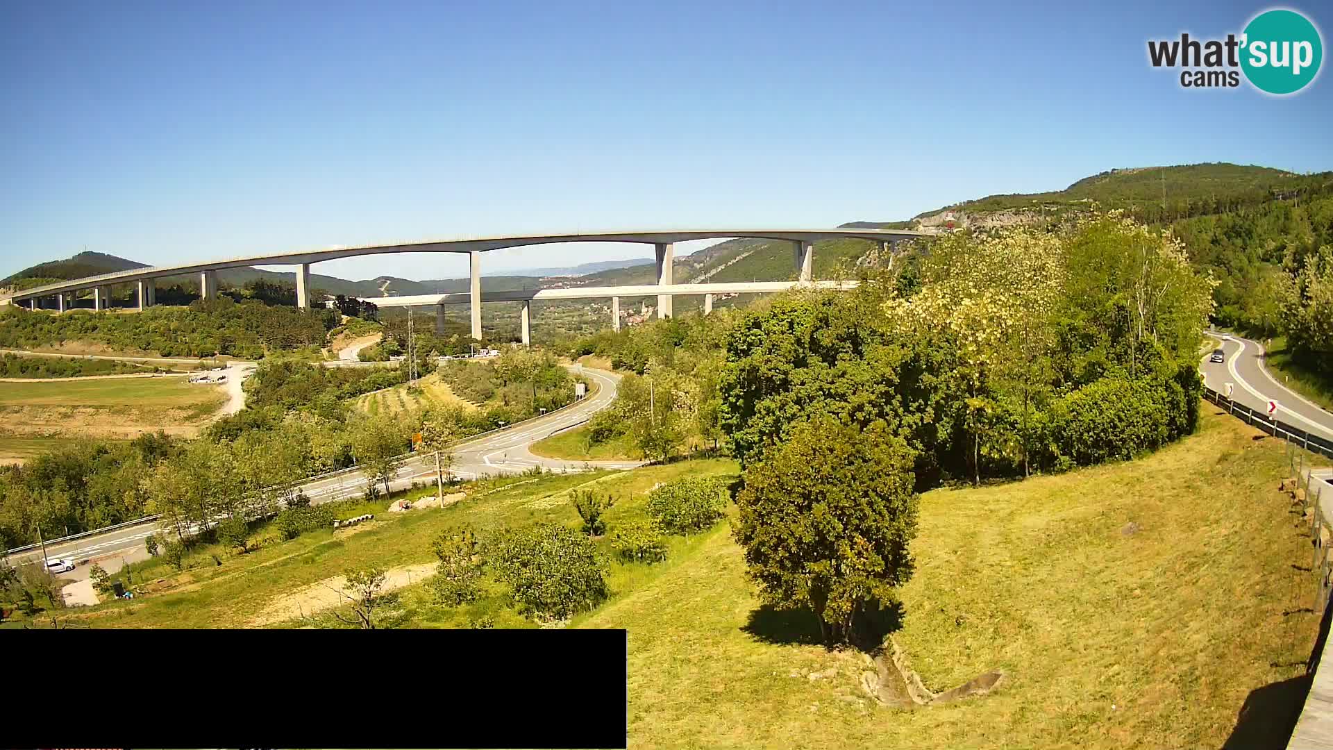 Live cam Črni Kal Viaduc – Viki Burger