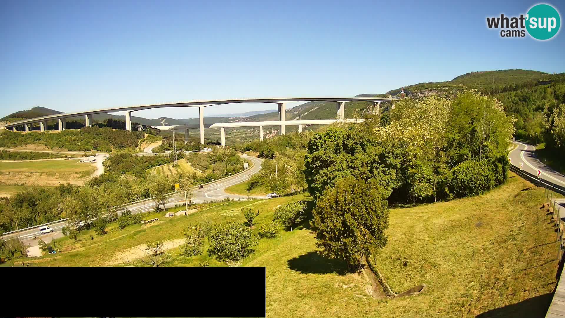 Webcam Črni Kal Viaduct – view from Viki Burger