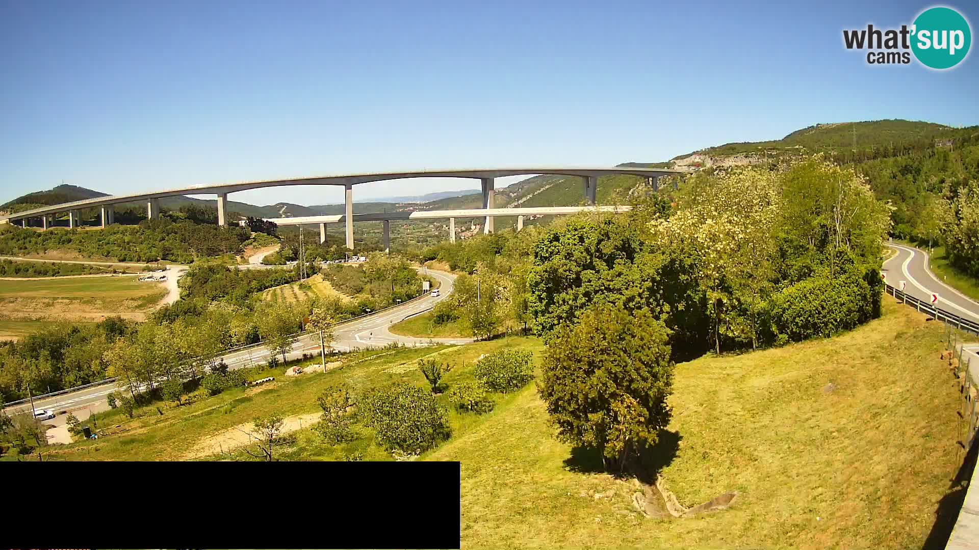 Live cam Črni Kal Viaduc – Viki Burger