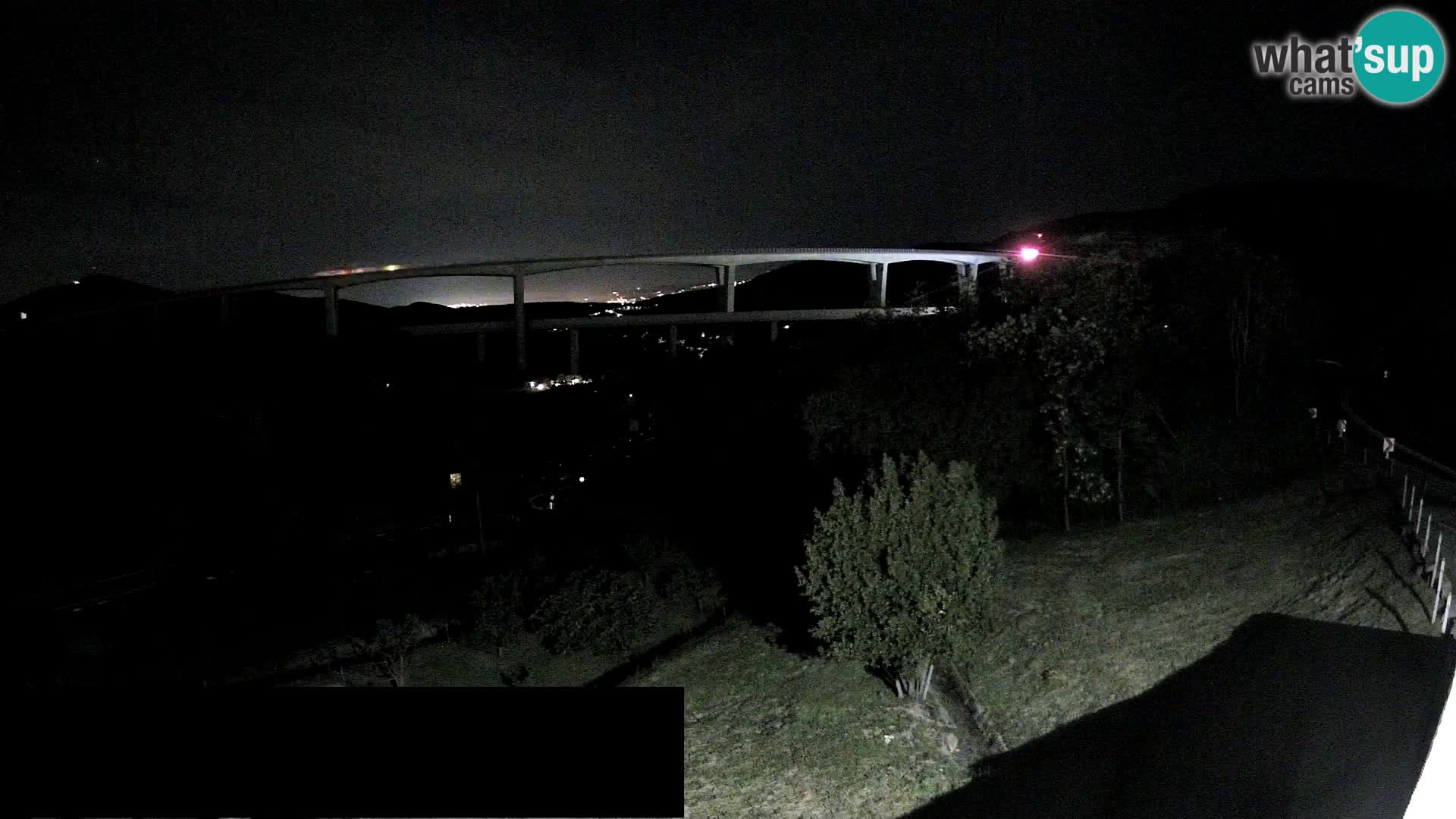 Live cam Črni Kal Viaduc – Viki Burger