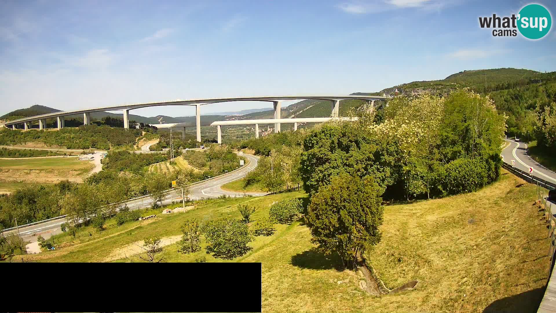 Live cam Črni Kal Viaduc – Viki Burger