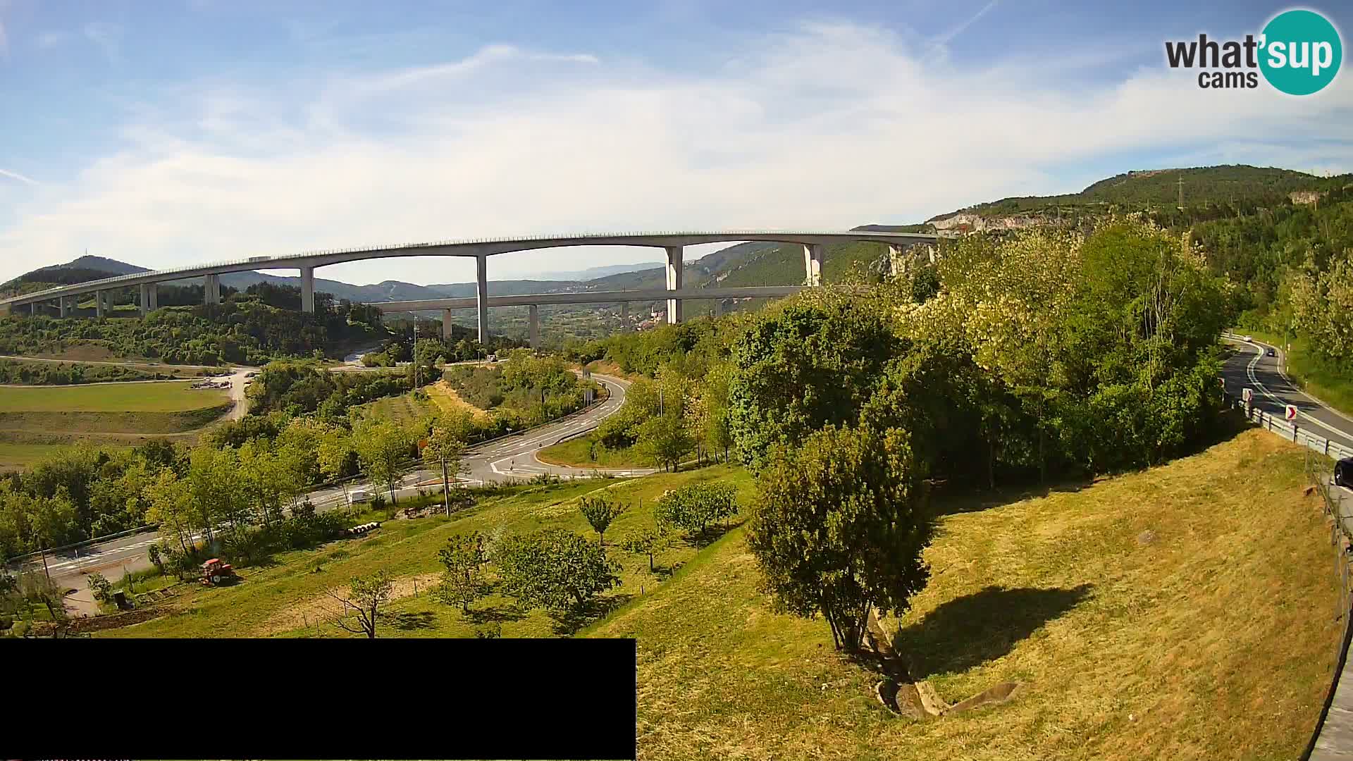 Webcam Črni Kal Viaduct – view from Viki Burger