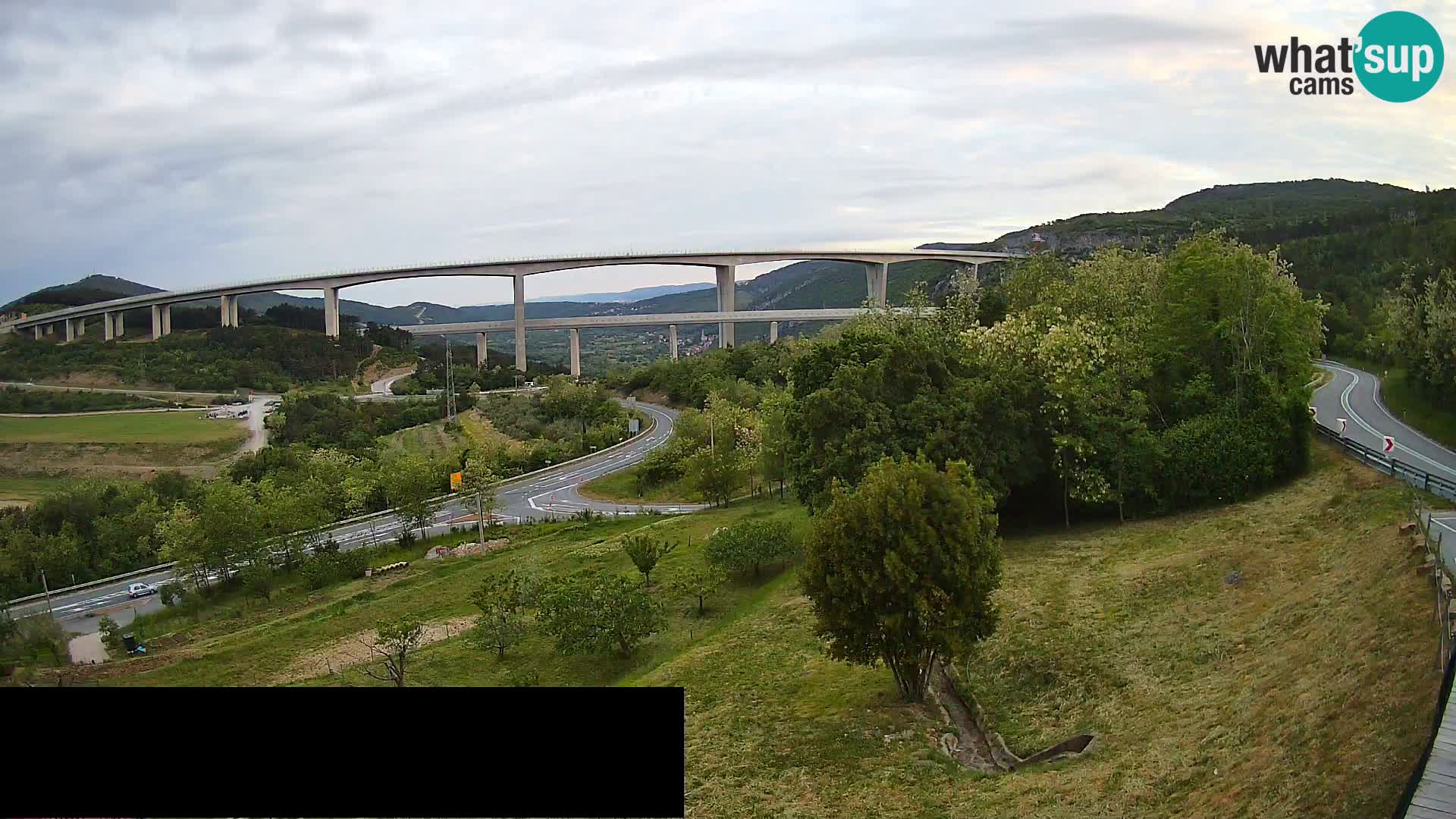 Web kamera Črni Kal Viadukt – pogled sa Viki Burgerja