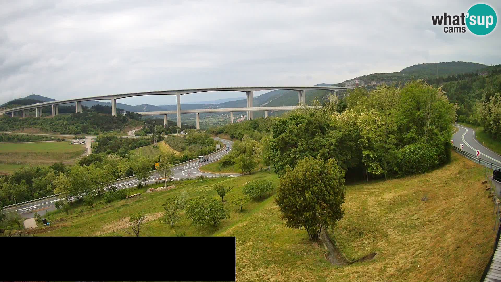 Web kamera Črni Kal Viadukt – pogled sa Viki Burgerja