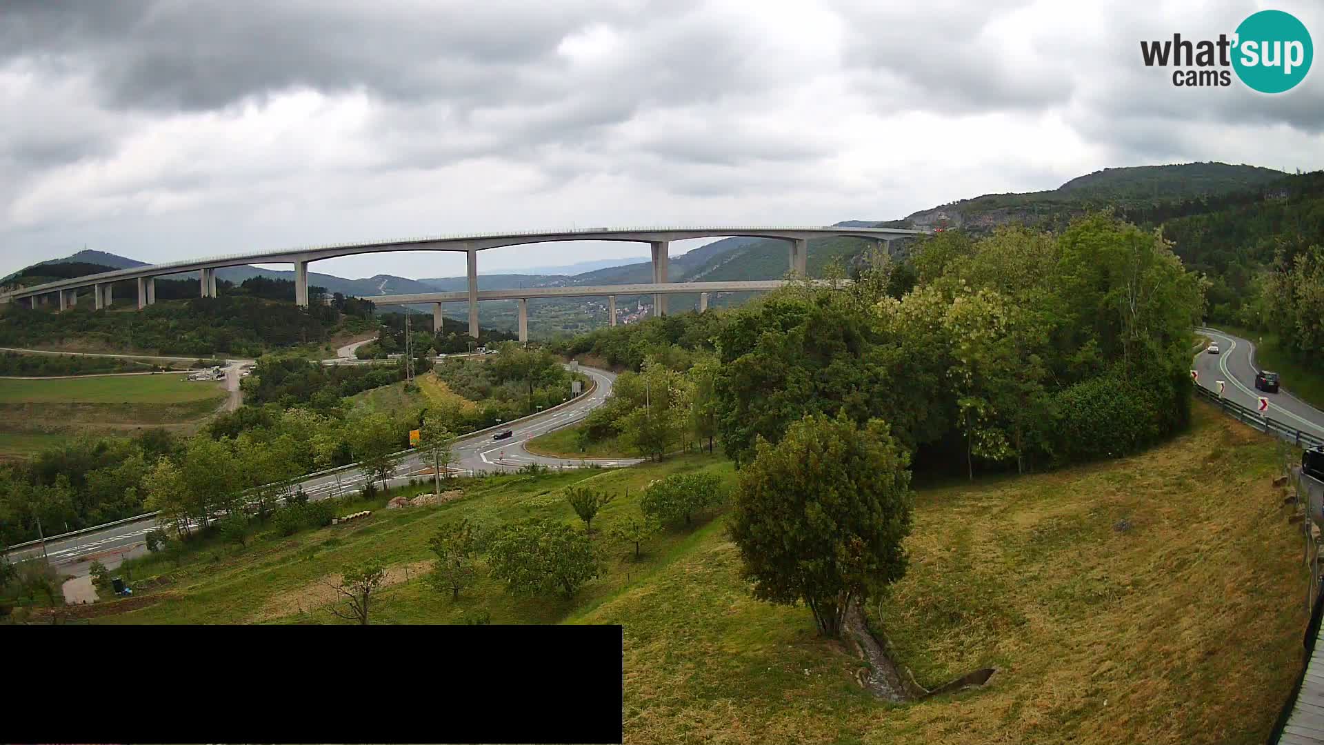 Web kamera Črni Kal Viadukt – pogled sa Viki Burgerja