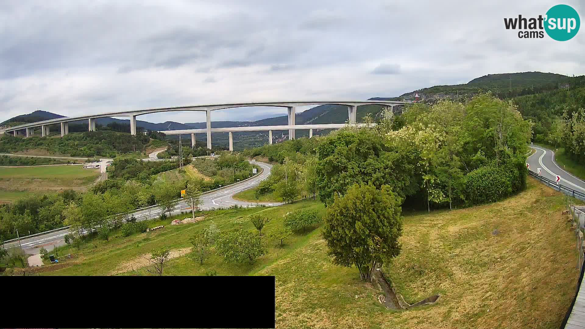 Live cam Črni Kal Viaduc – Viki Burger
