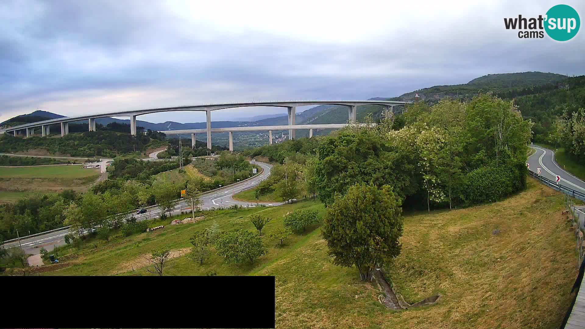 Livecam  Črni Kal Viadotto – panorama dal Viki Burger