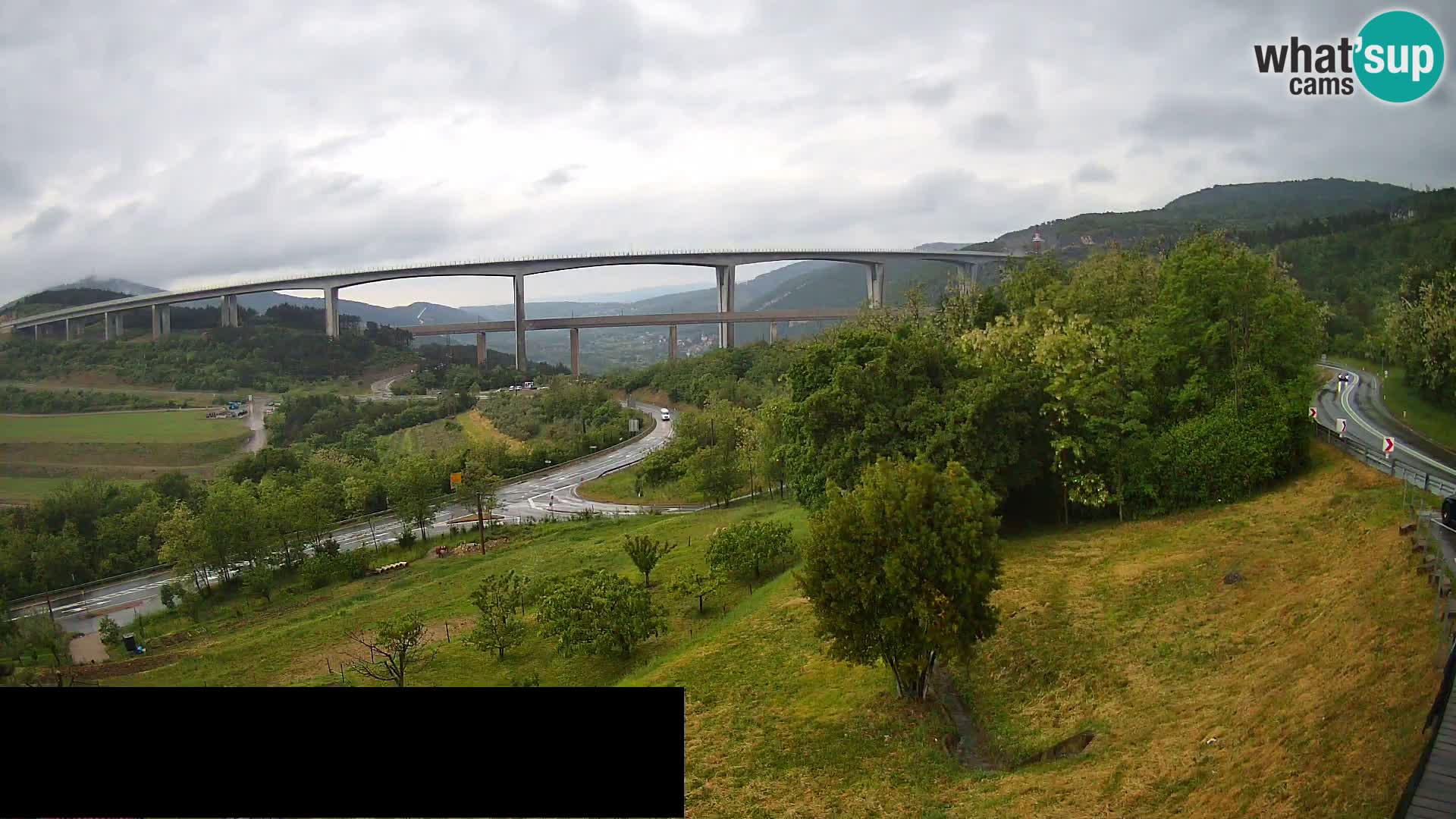 Webcam Črni Kal Viadukt – Viki Burger