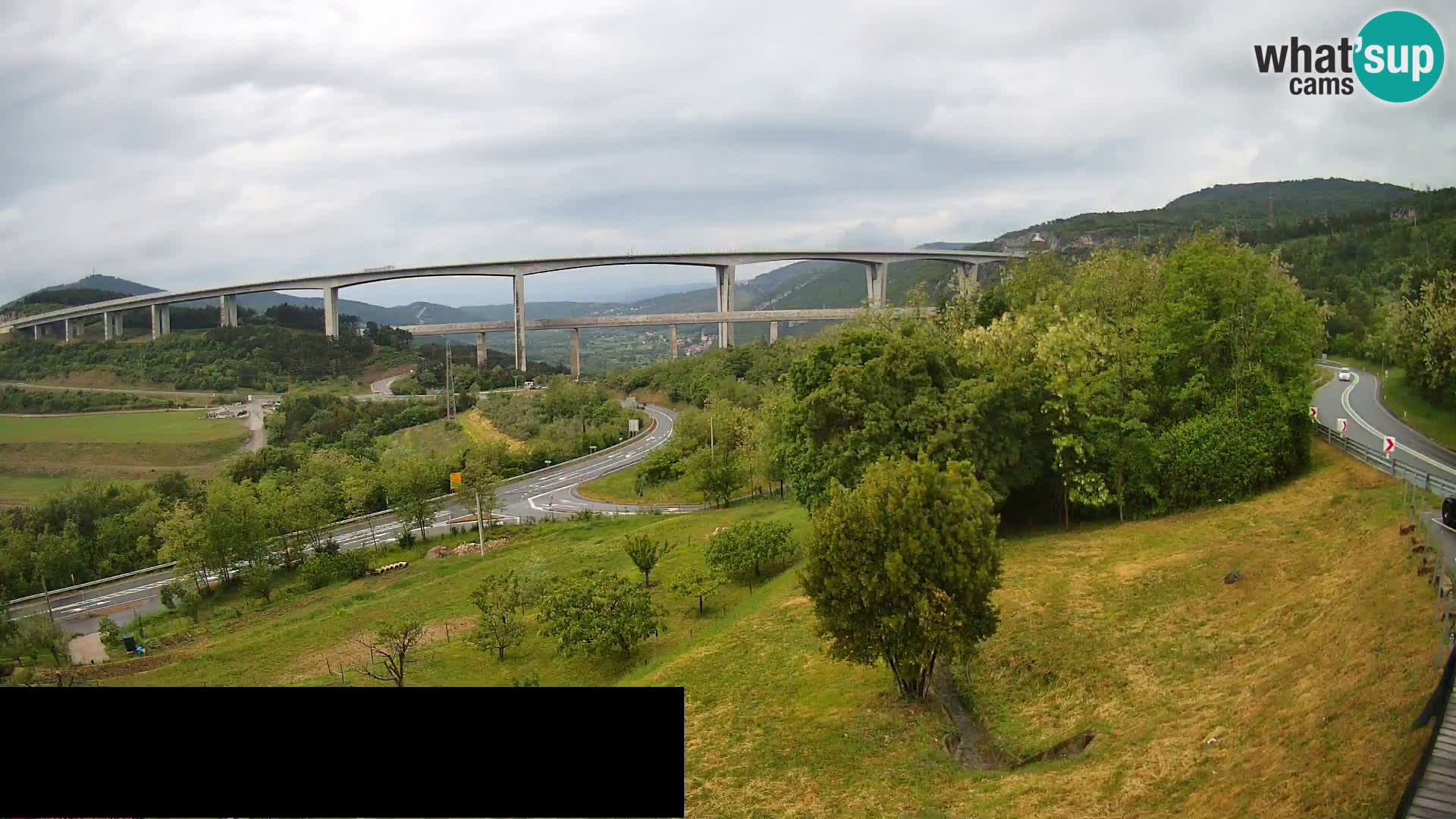 Live cam Črni Kal Viaduc – Viki Burger