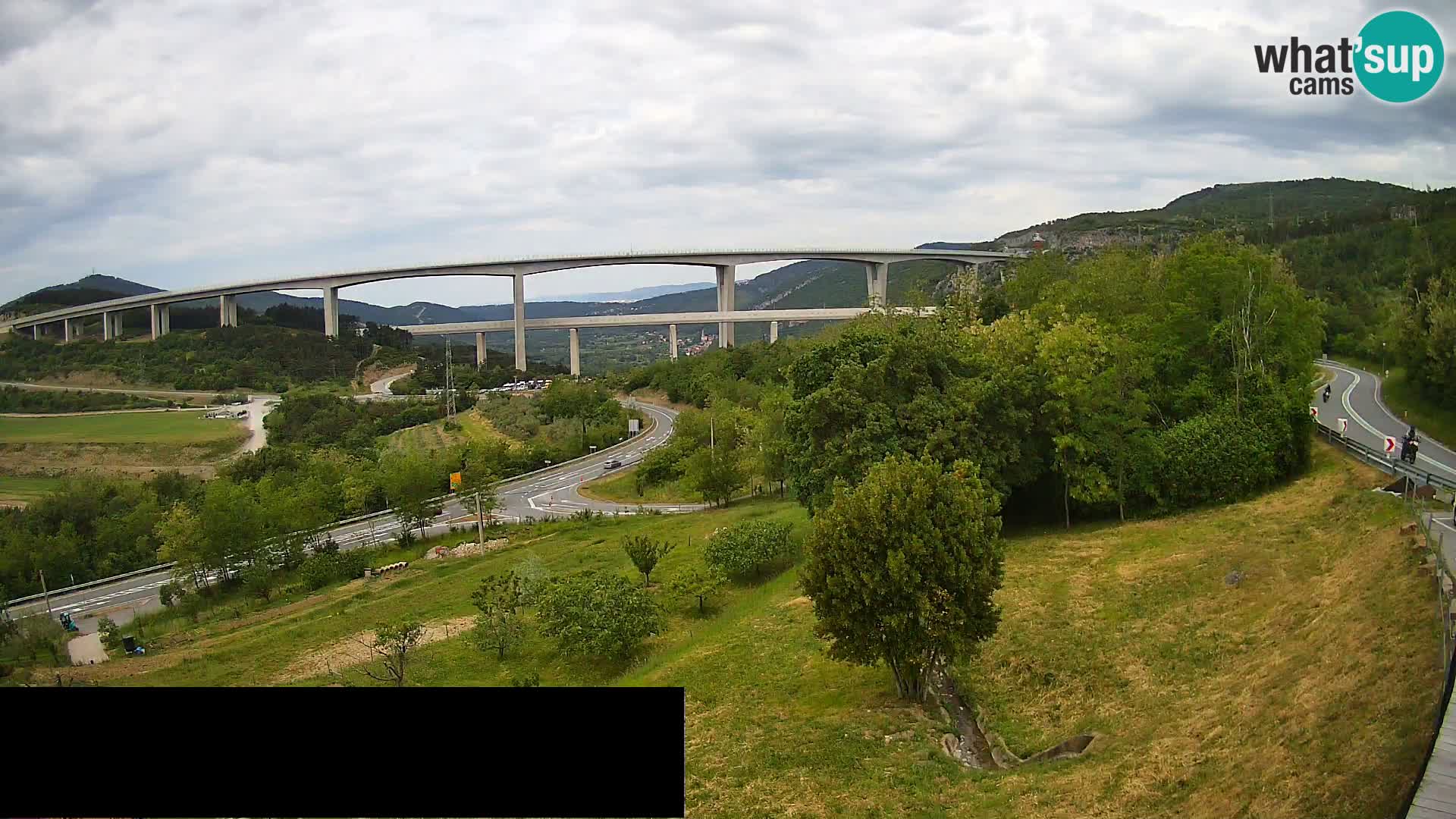 Webcam Črni Kal Viadukt – Viki Burger