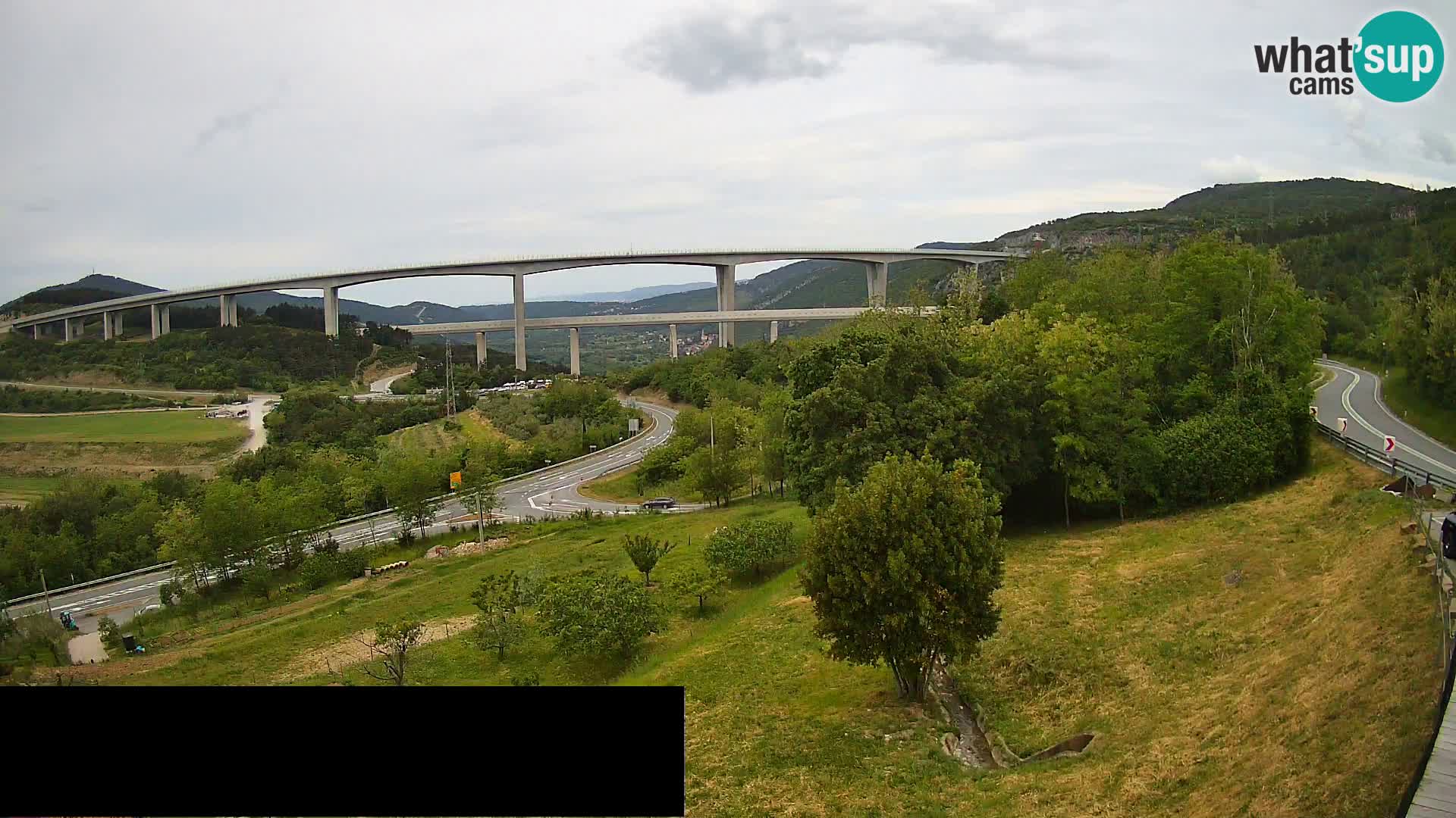 Live cam Črni Kal Viaduc – Viki Burger