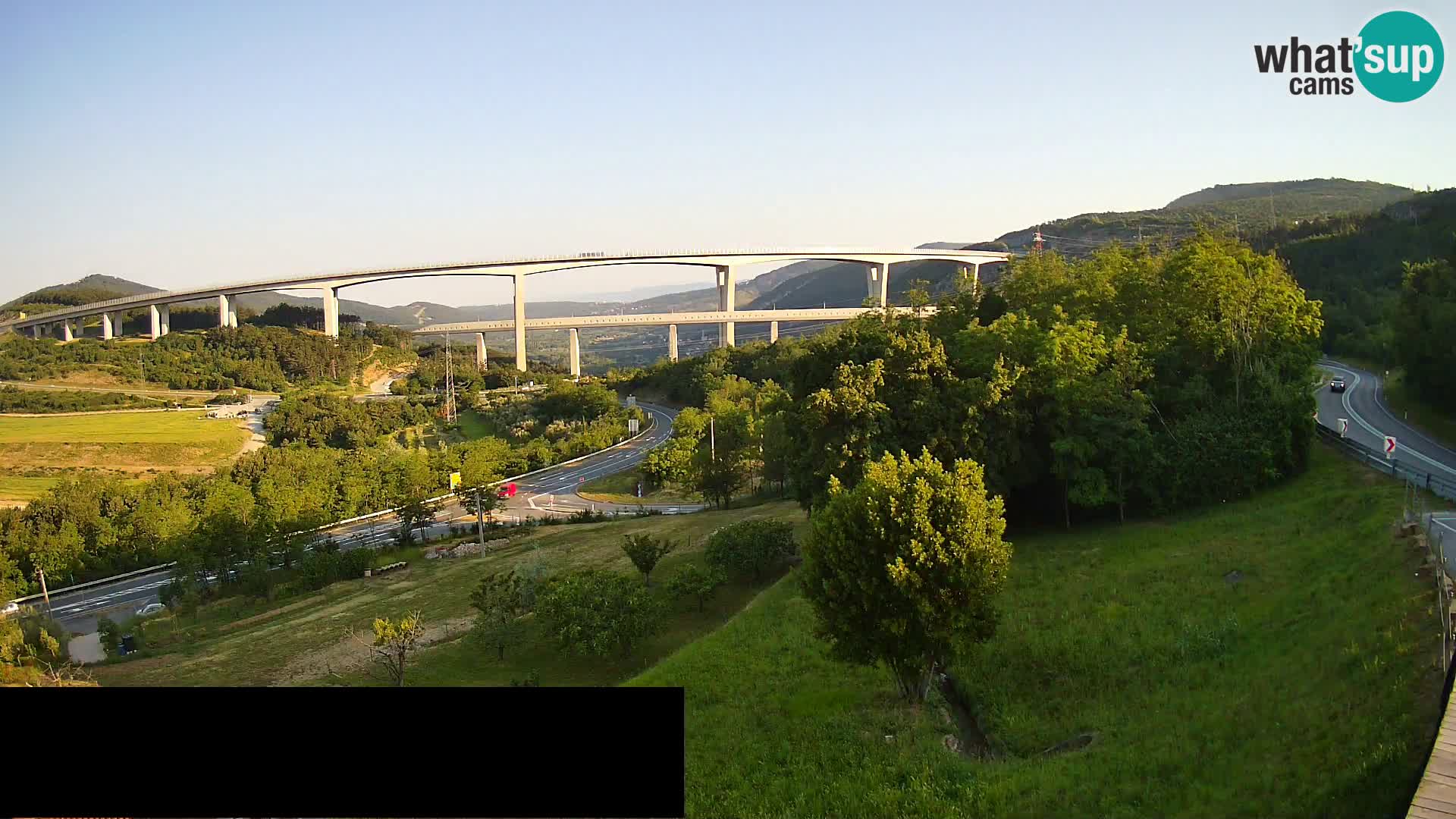 Webcam Črni Kal Viadukt – Viki Burger