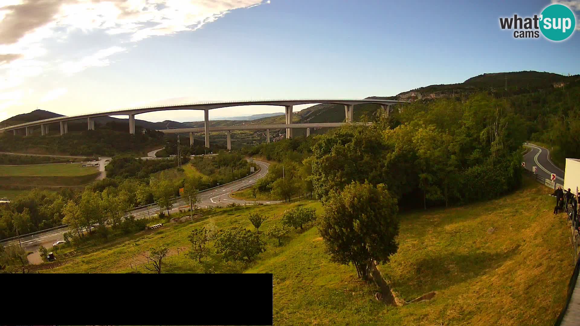 Camera en vivo Črni Kal Viaducto – Viki Burger
