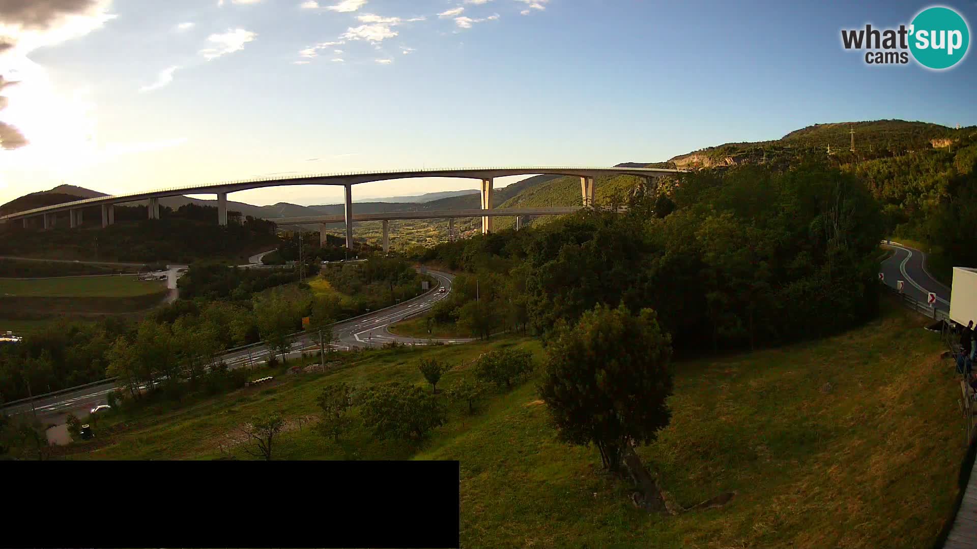 Camera en vivo Črni Kal Viaducto – Viki Burger