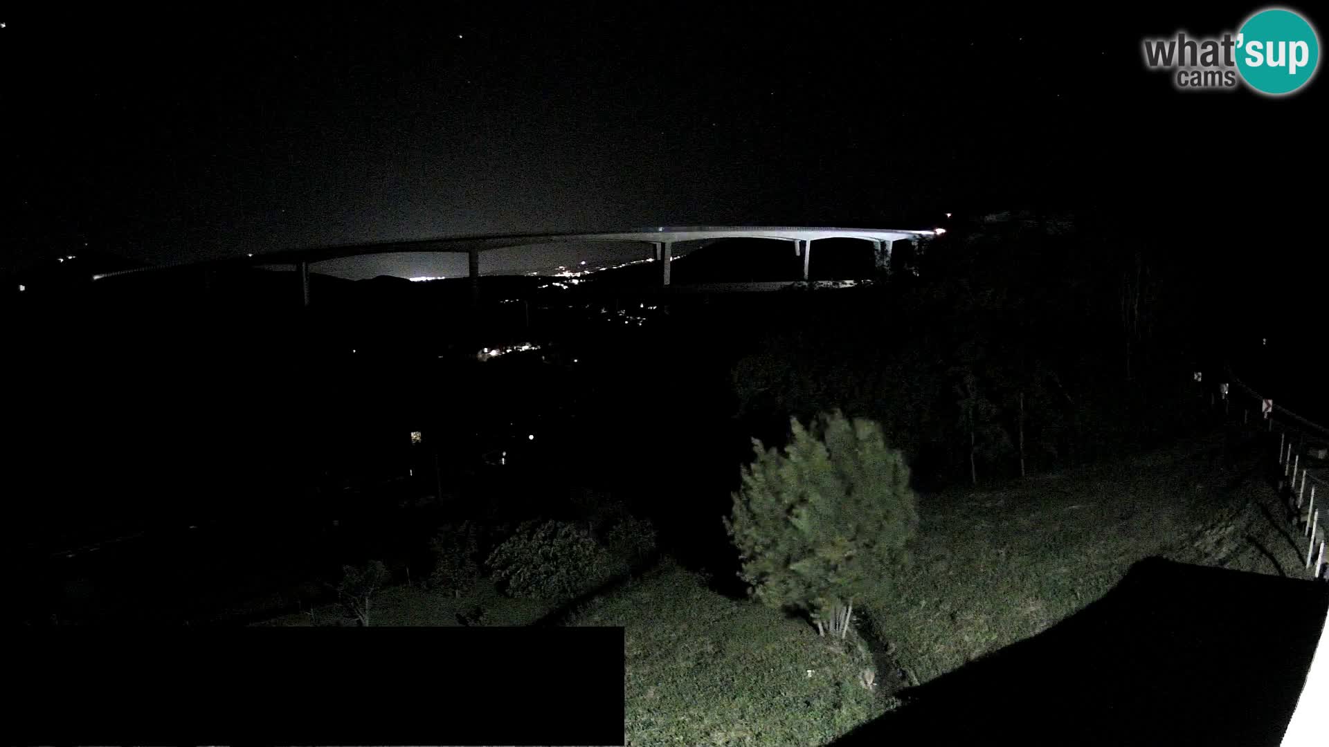 Webcam Črni Kal Viaduct – view from Viki Burger