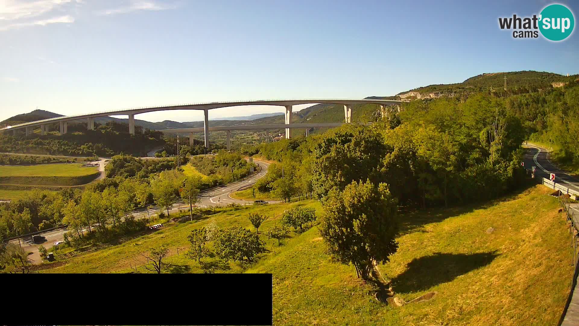 Live cam Črni Kal Viaduc – Viki Burger