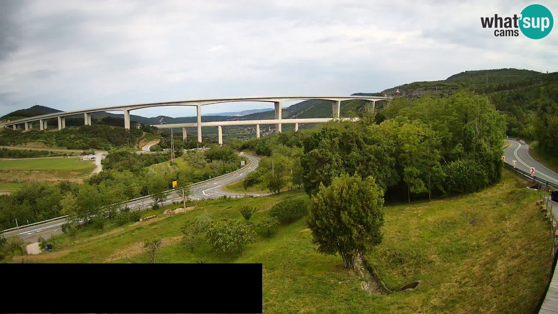 Webcam Črni Kal Viaduct – view from Viki Burger