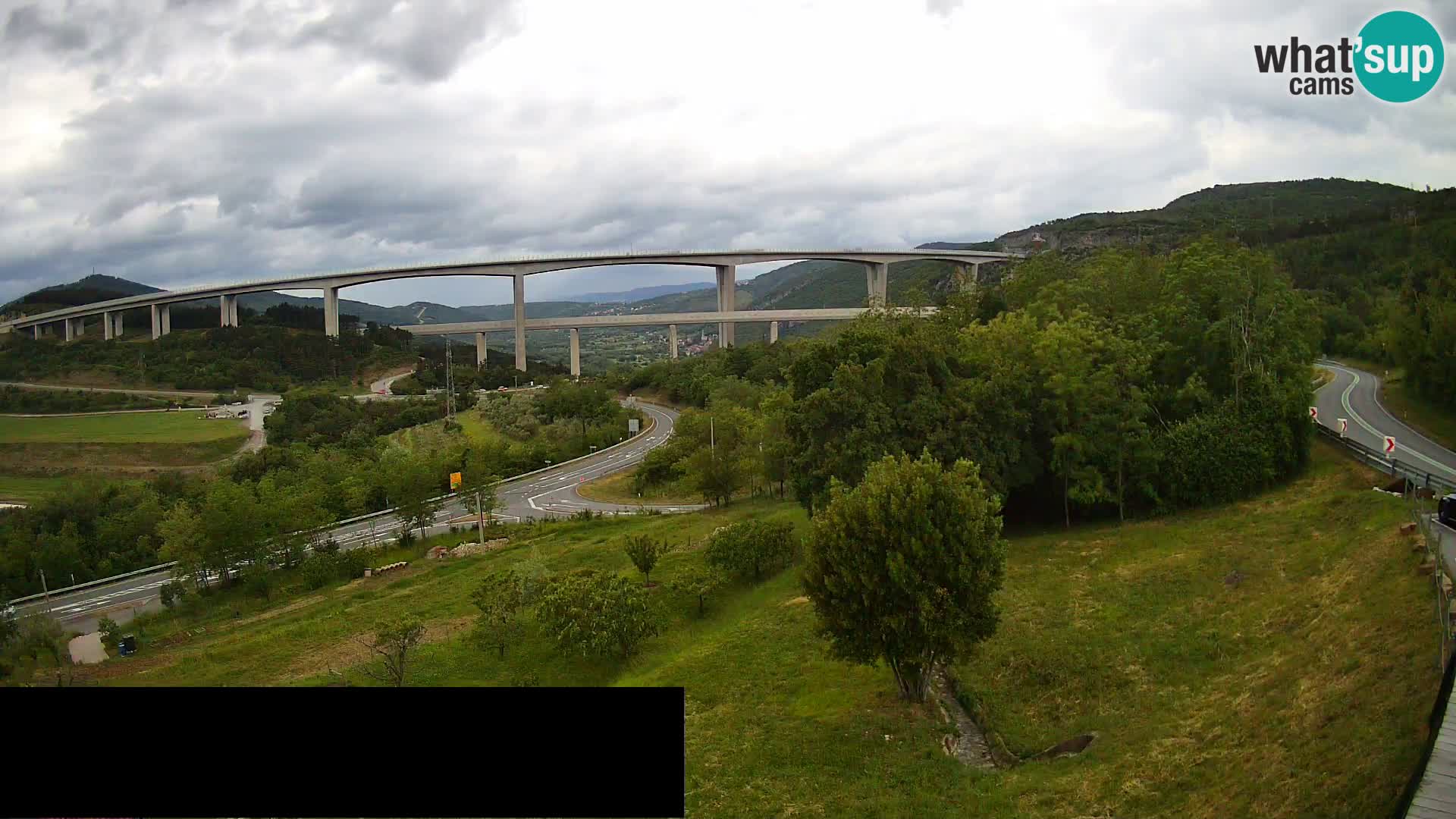 Live cam Črni Kal Viaduc – Viki Burger
